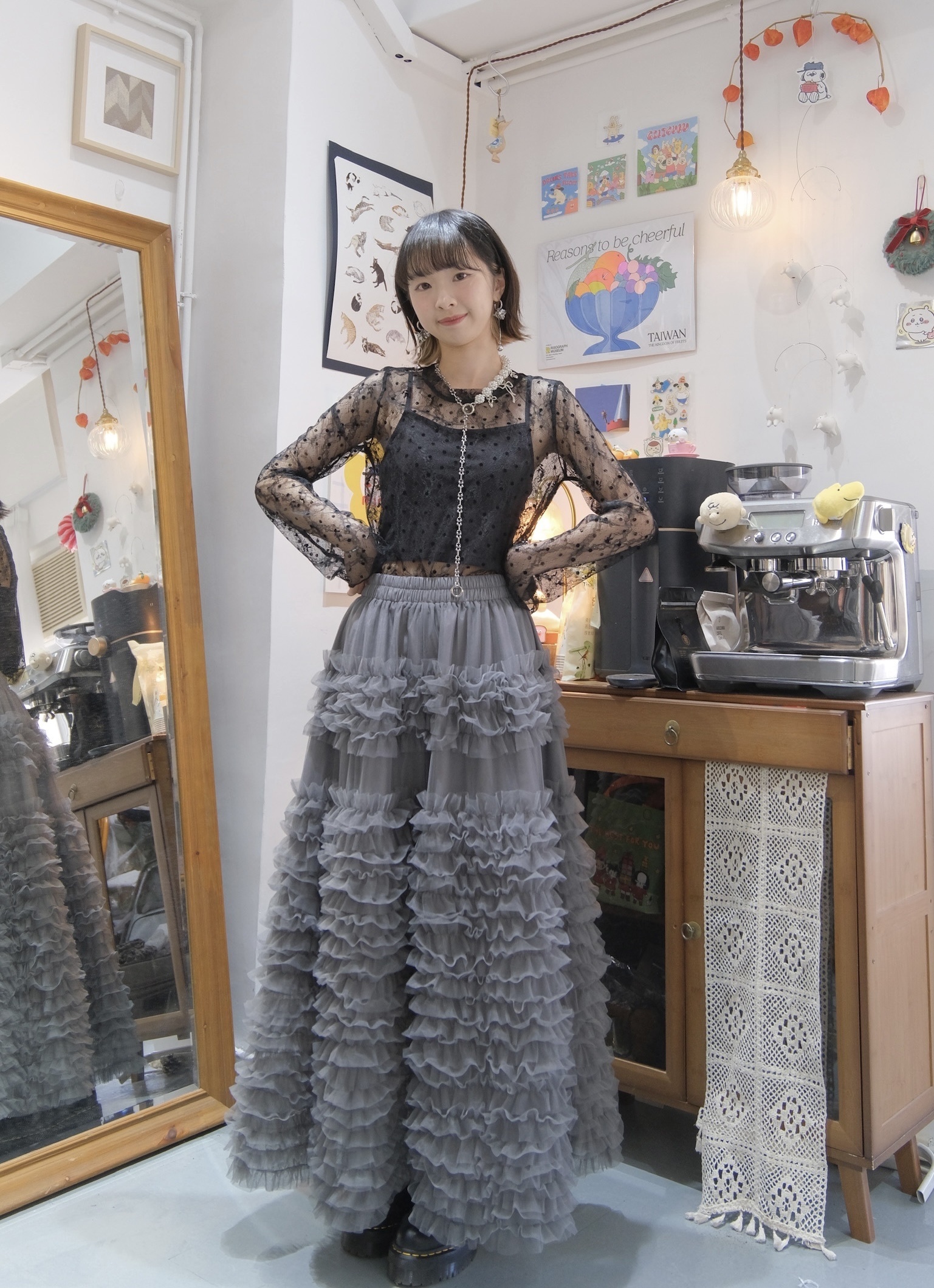 [現貨]Vol.140 lace波點圓領top (Black)