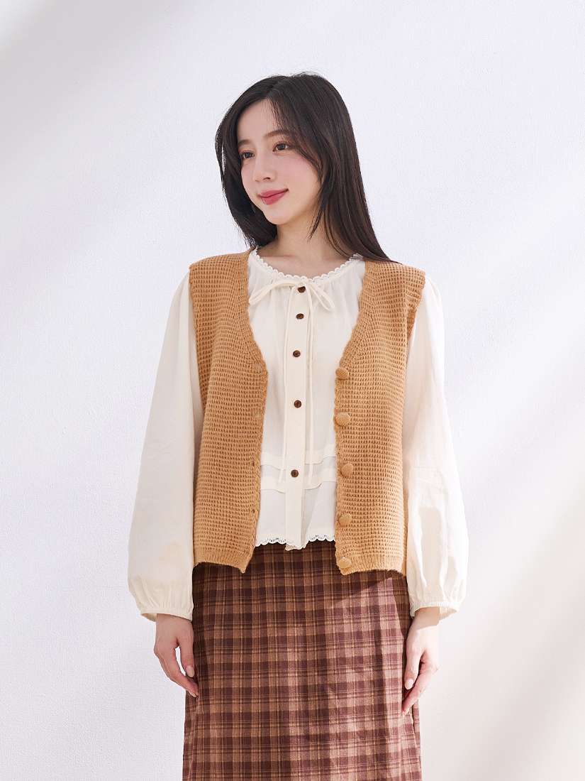 清新鬆餅織紋v領針織背心