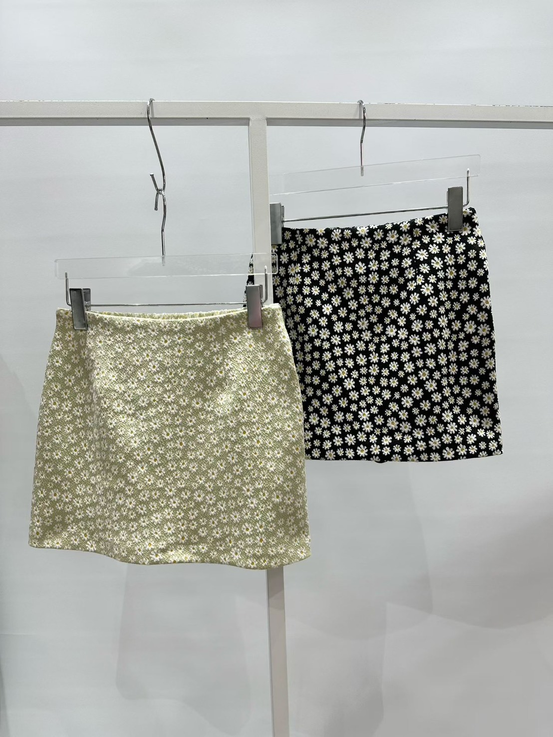 小雛菊短裙(內安全褲)