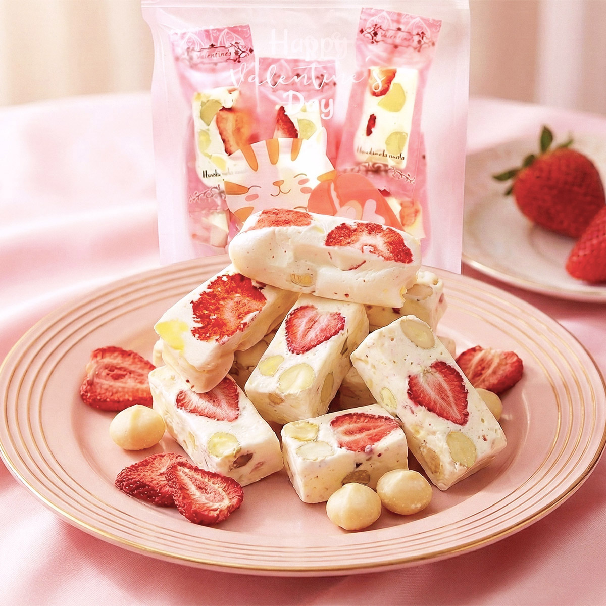 CHING'S 手作烘焙 草莓佐夏豆牛軋糖 150g