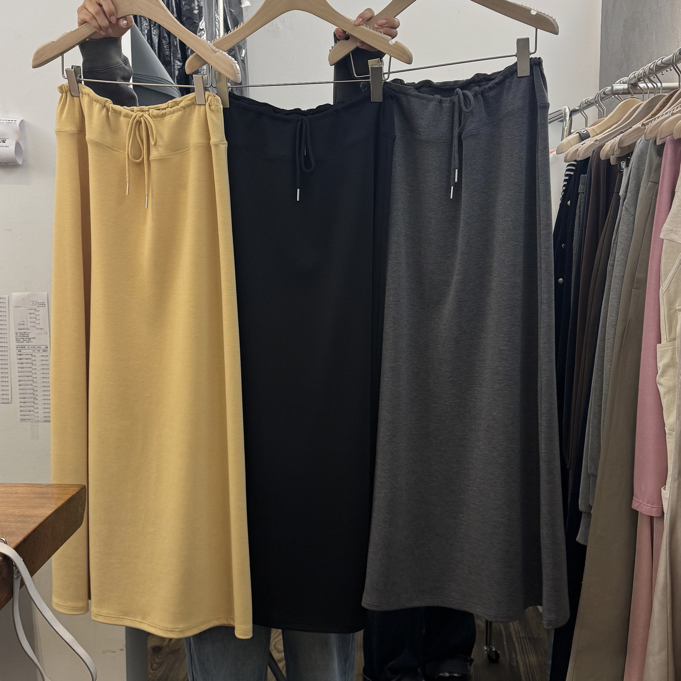 JL05 春款搶先!闆娘最愛的這種長裙(三色)