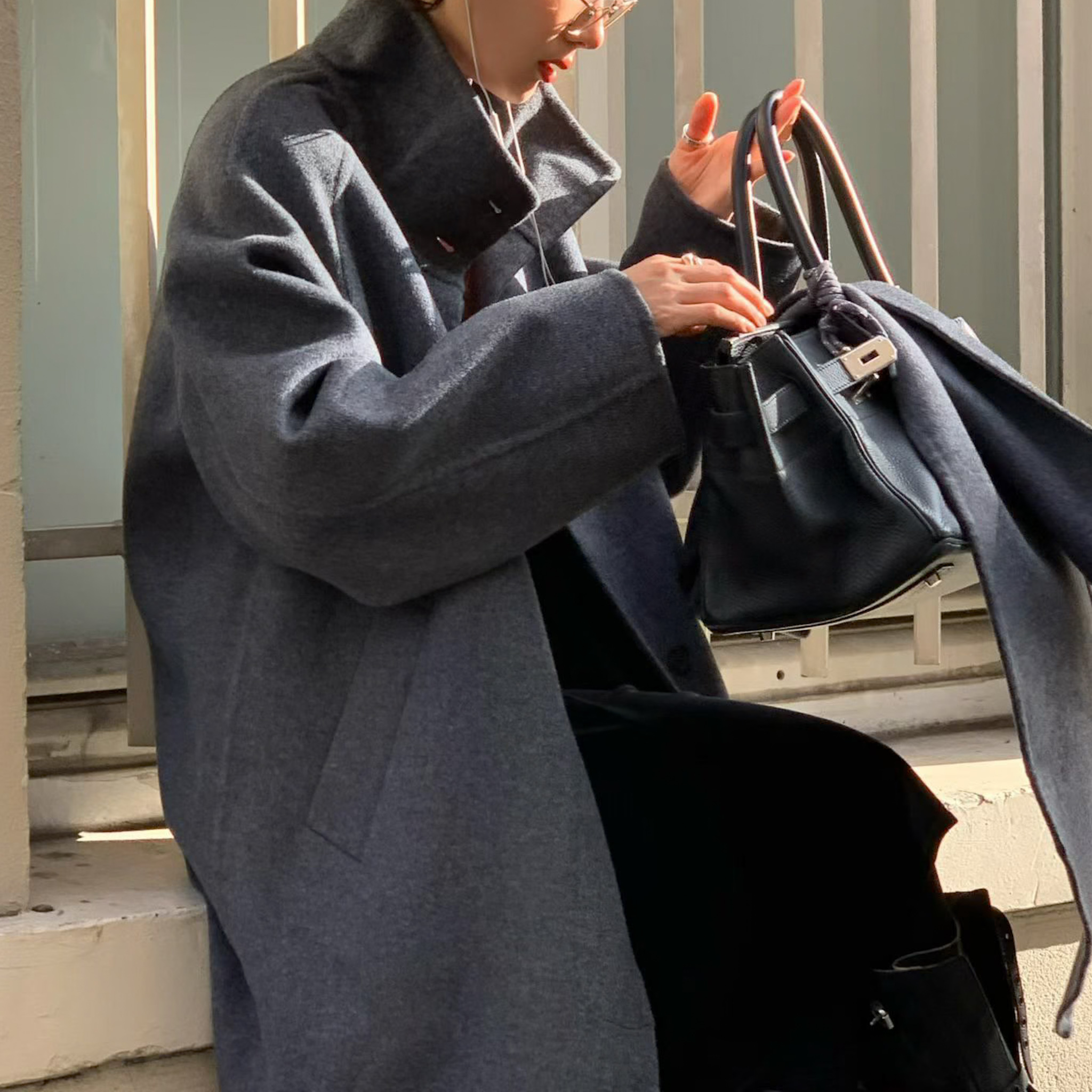 JS04 挖到特價款!100%羊毛手工附圍巾俐落大衣(灰)