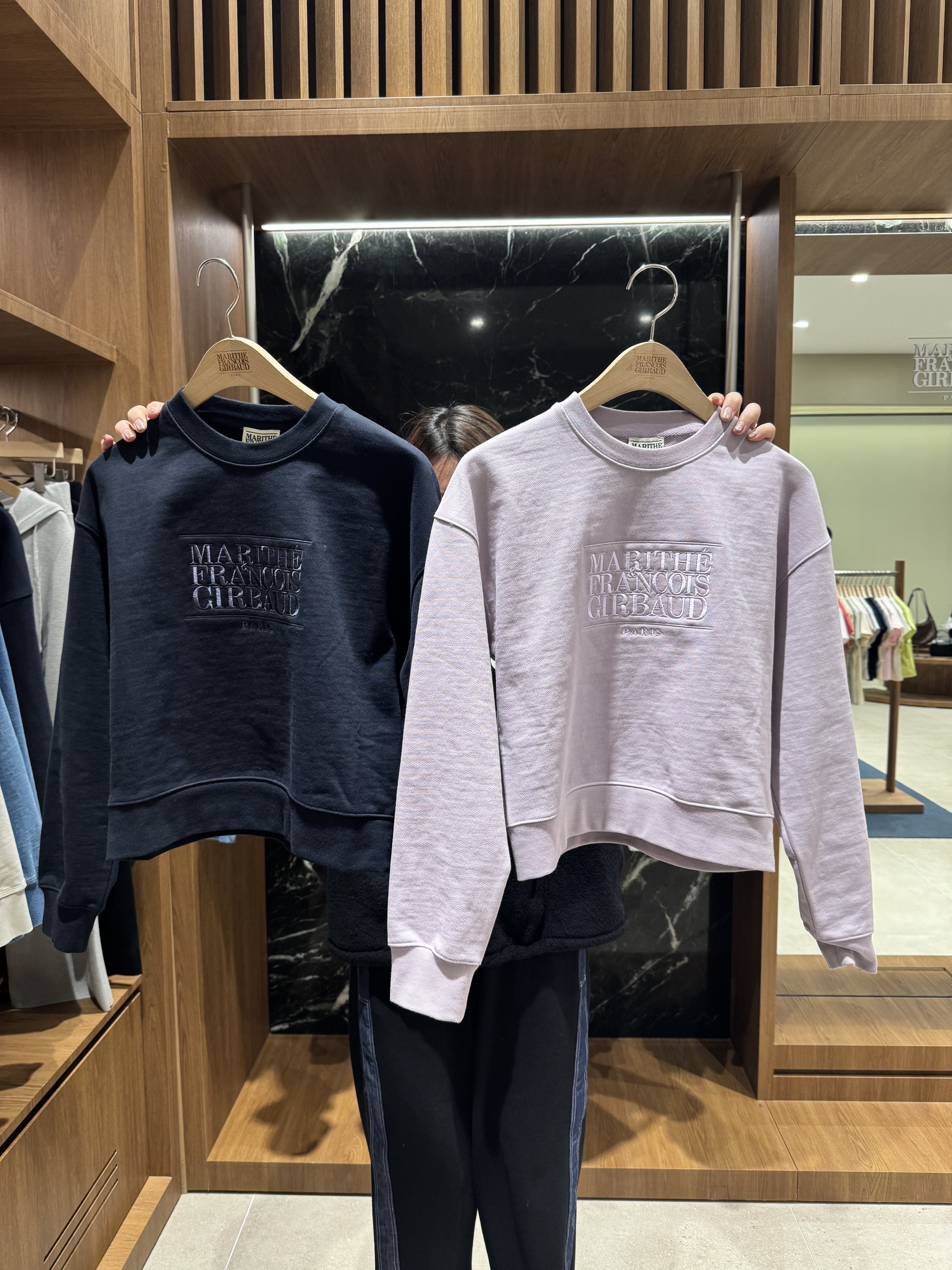 A1MF01 大刺繡短衛衣*6色