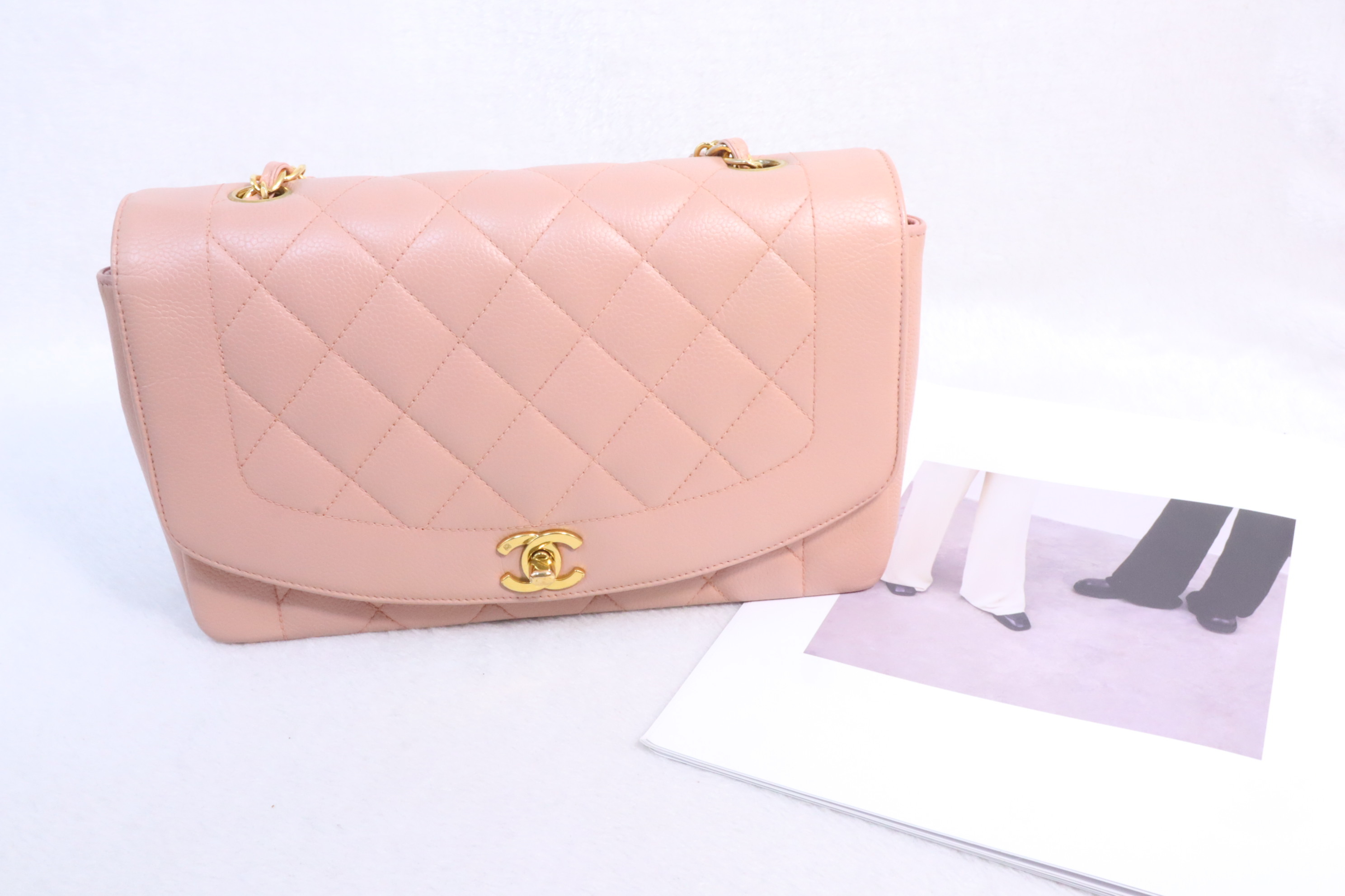 Chanel Diana Classic Flap Bag 粉紅色💗 （現貨）