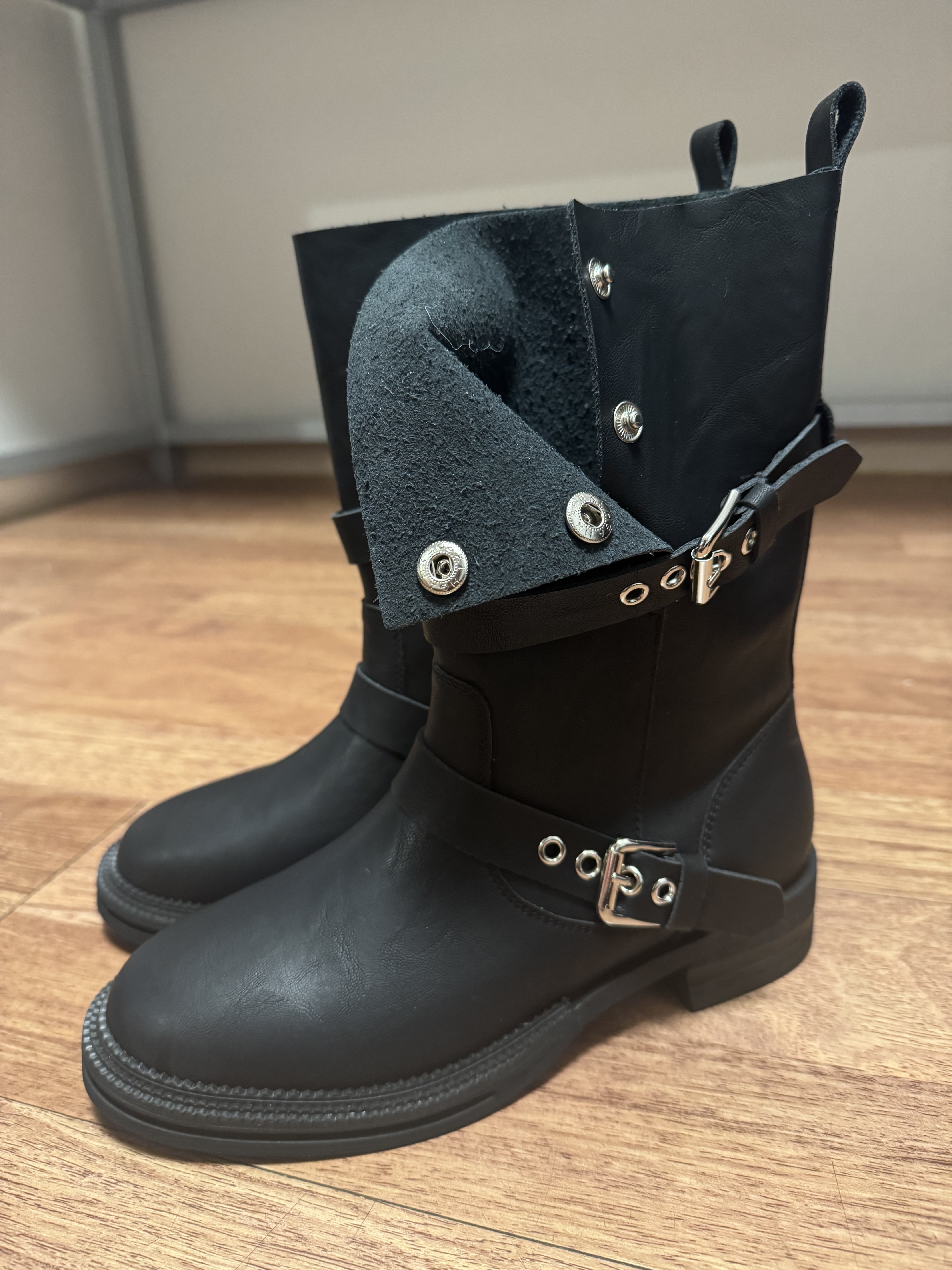 韓國BOOT#啪鈕小牛皮