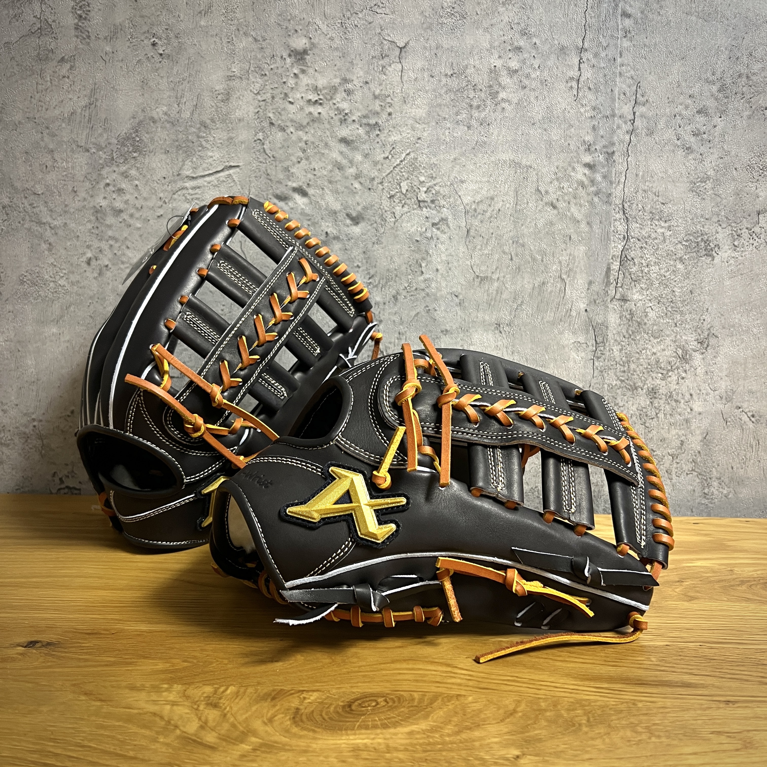 約12.7 吋  ATOMS NEO Professional Line 硬式 外野 APL-NE702