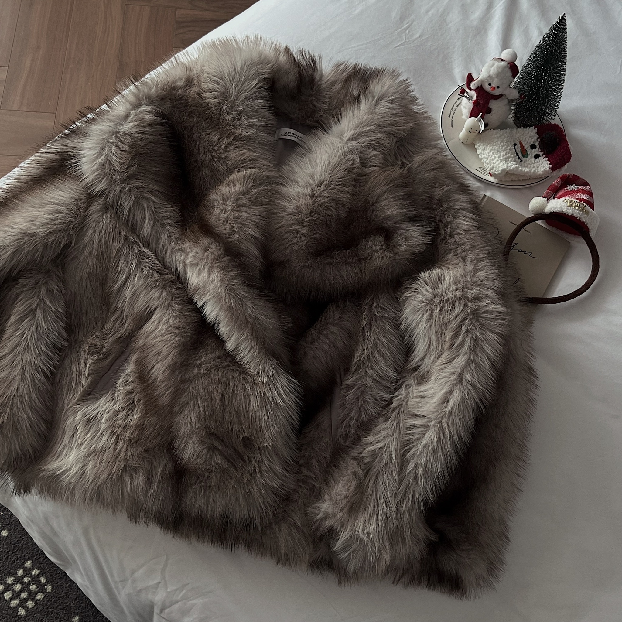 （私留款）版型極美的混色皮草外套，毛量蓬鬆卻不厚重！