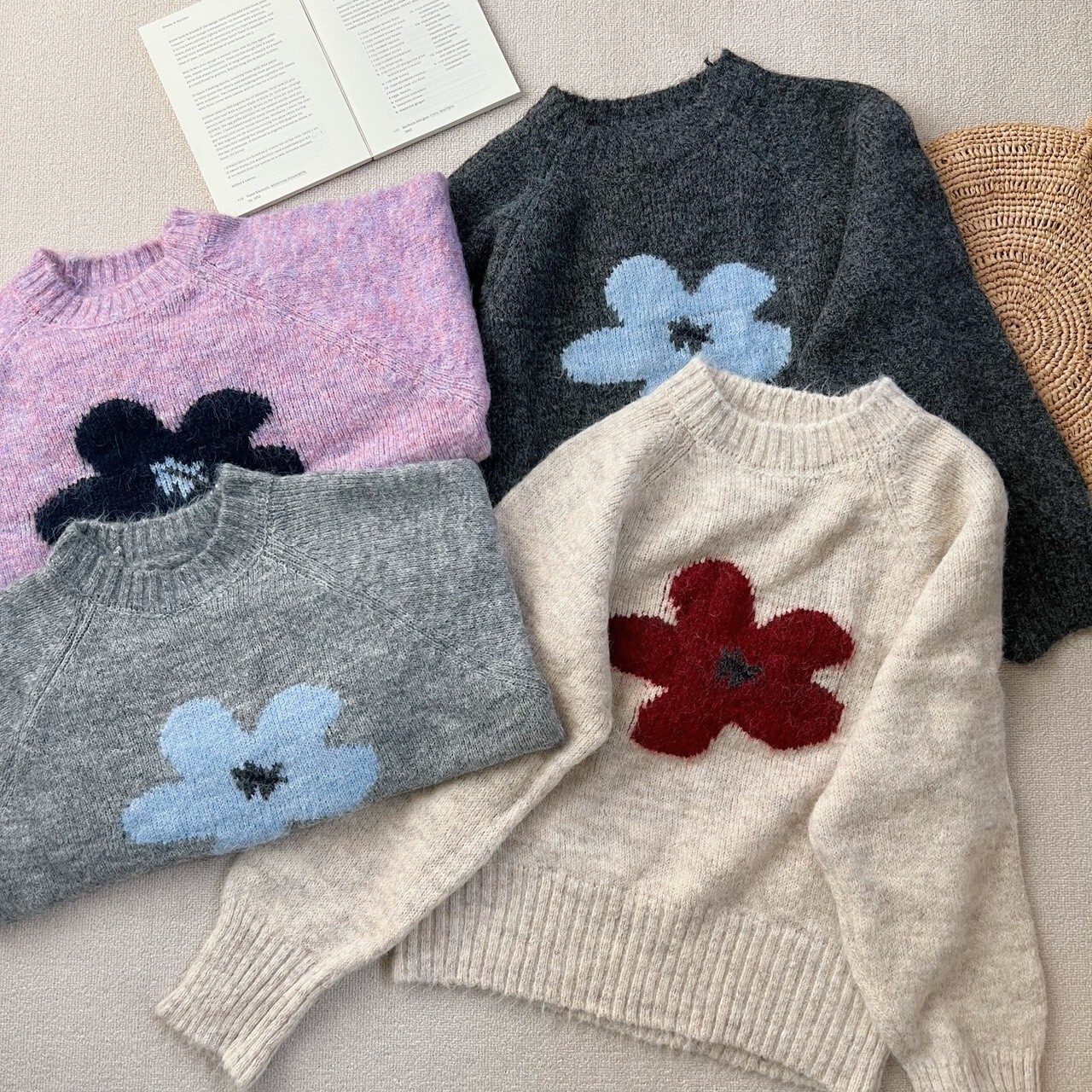 5792 花朵針織上衣