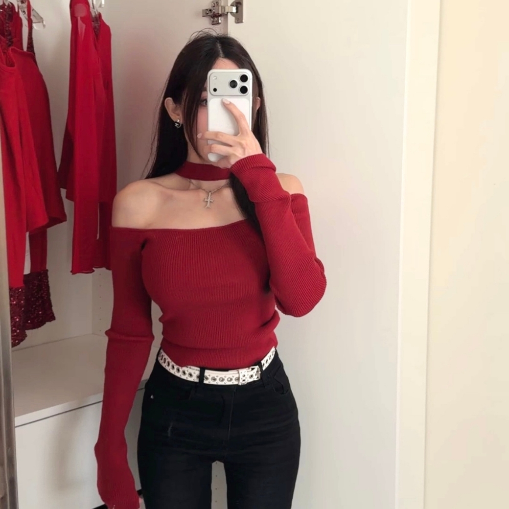 【心機兩穿】DOMISS 繞頸掛脖挖肩一字領針織毛衣-3色 性感上衣(現+預)