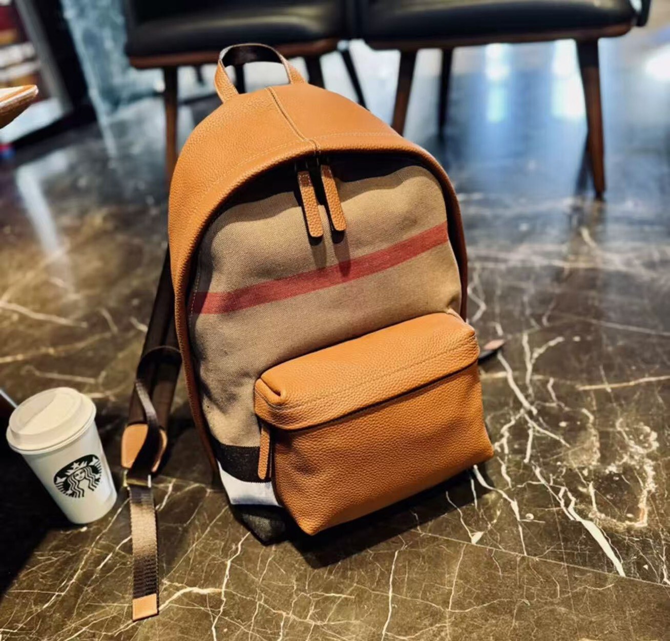 824040【格紋系列-拼接牛皮大容量後背包】