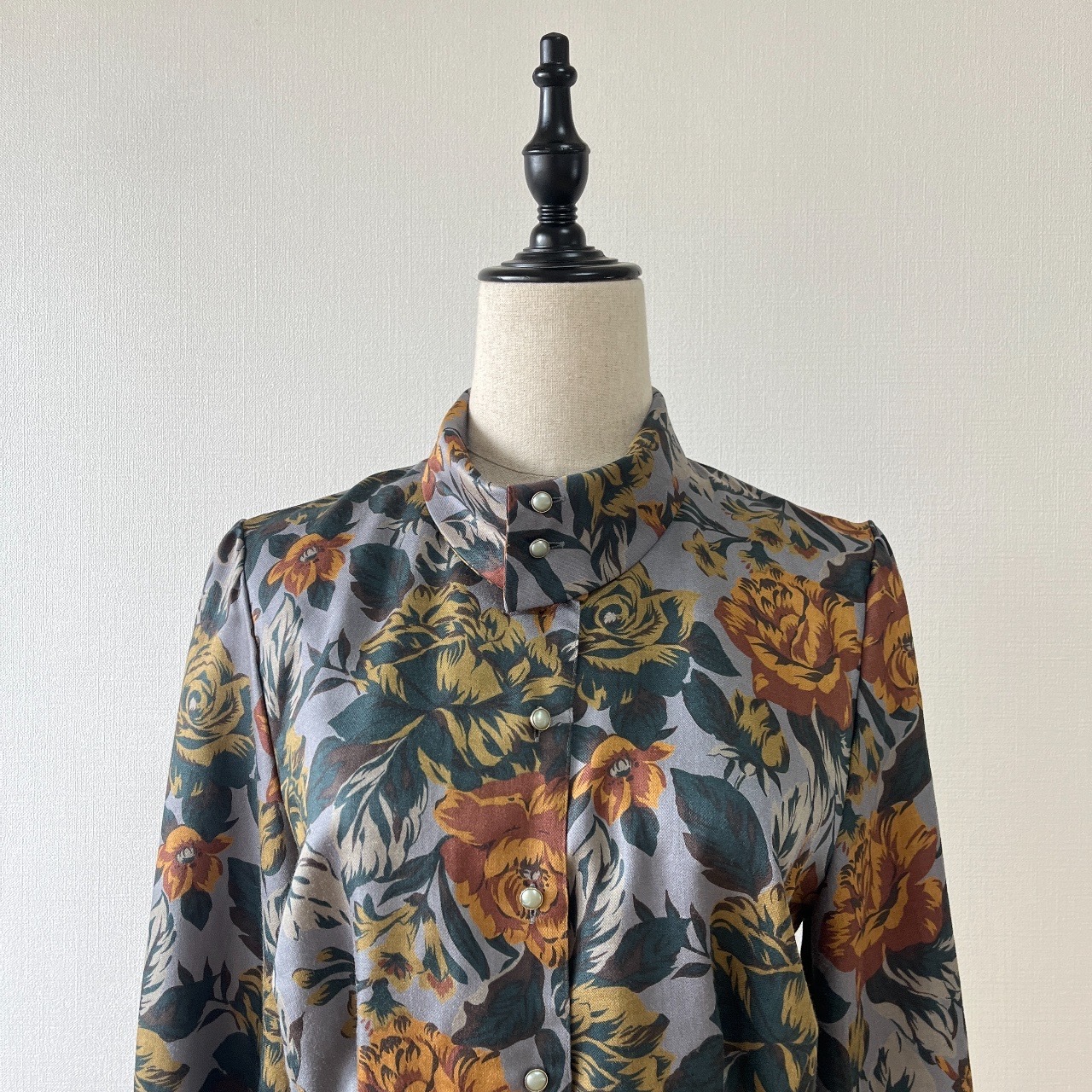 日本製灰藍色企領大花古著上衣