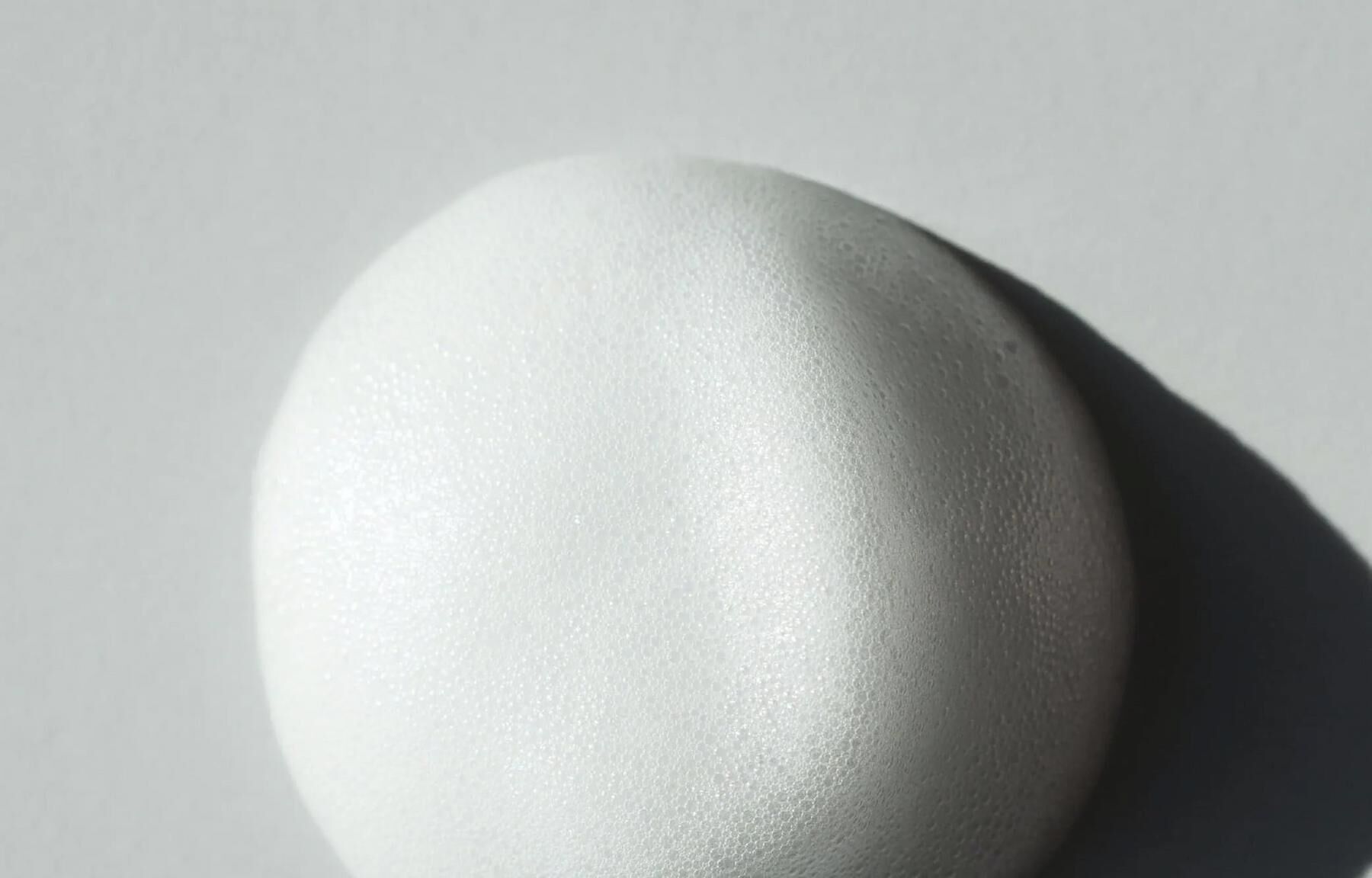 臉部清潔洗臉步驟＿把洗面乳搓成細緻泡沫，為肌膚留下一層緩衝