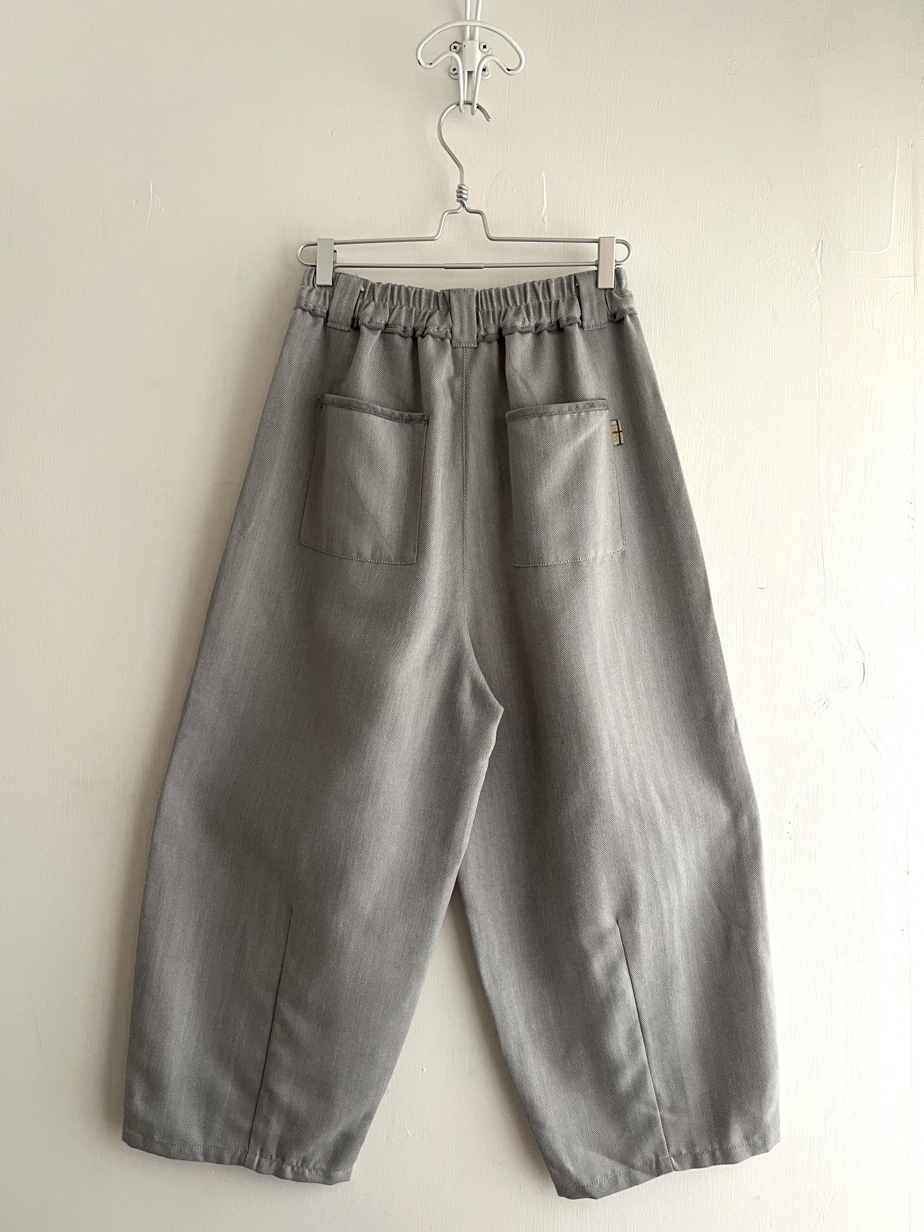 Keitto米白灰色暗紋半橡筋闊褲