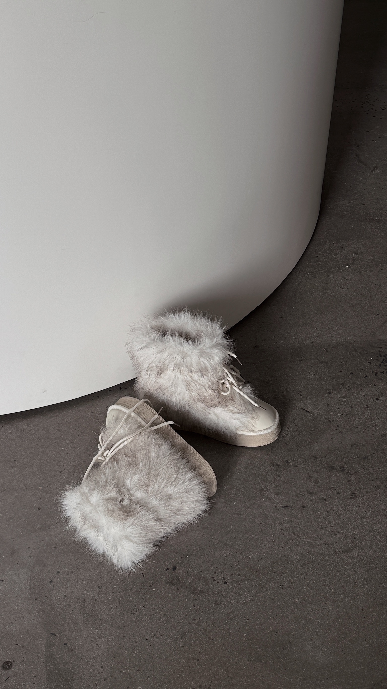 毛茸茸雪人，氛圍系綁帶中筒雪地靴（售完不補）