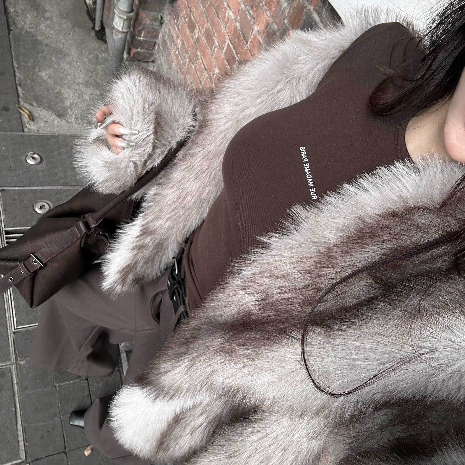 韓模瘦瘦T，親膚打底長袖上衣（顯胸版）售完不補