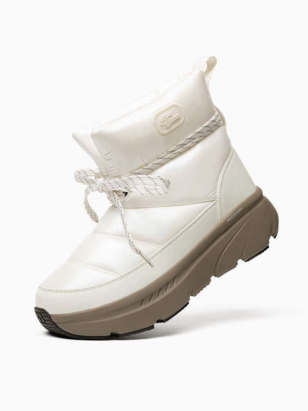 AKIII | Estella 亮面雪地靴 - Snow Pearl