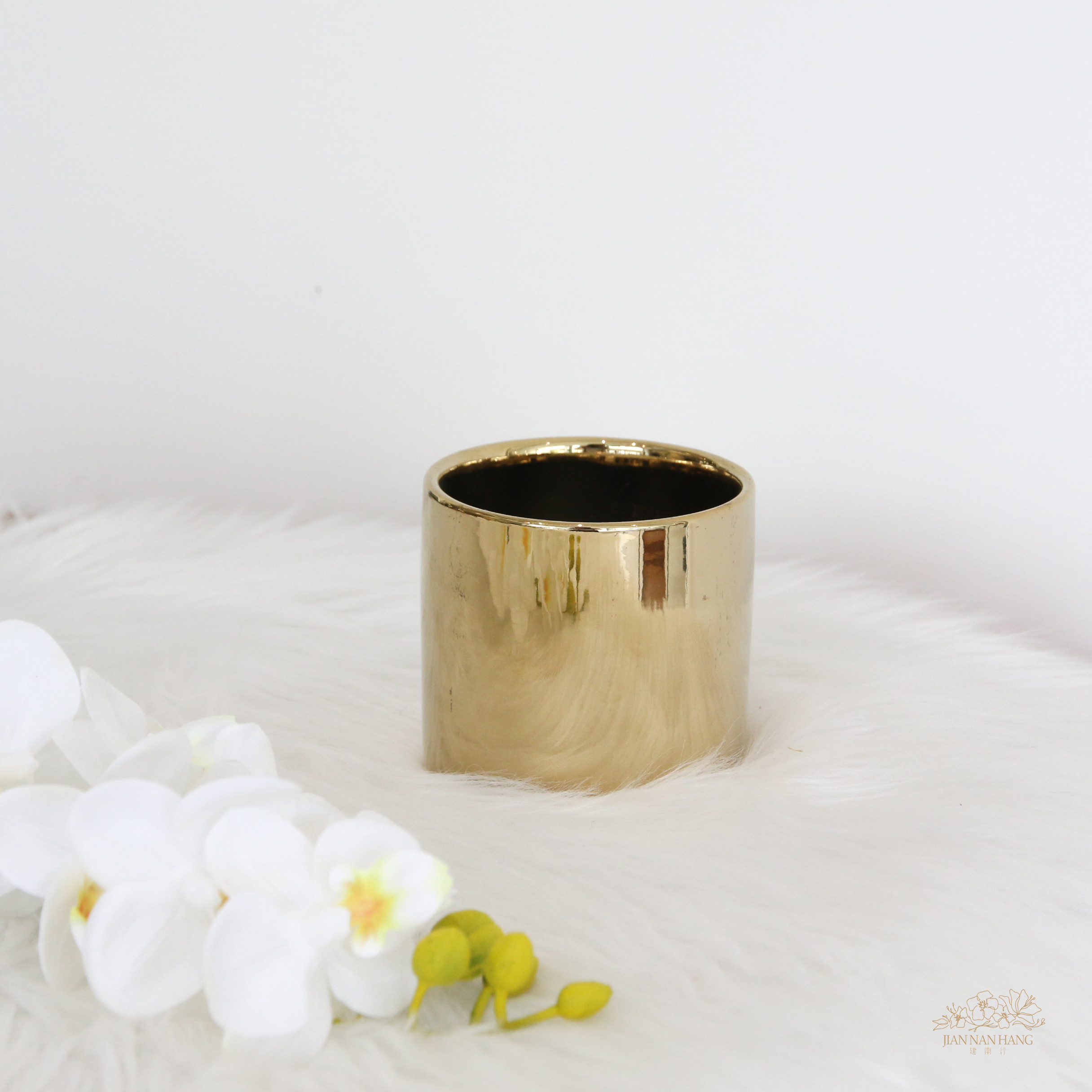 陶瓷花器 直筒金釉