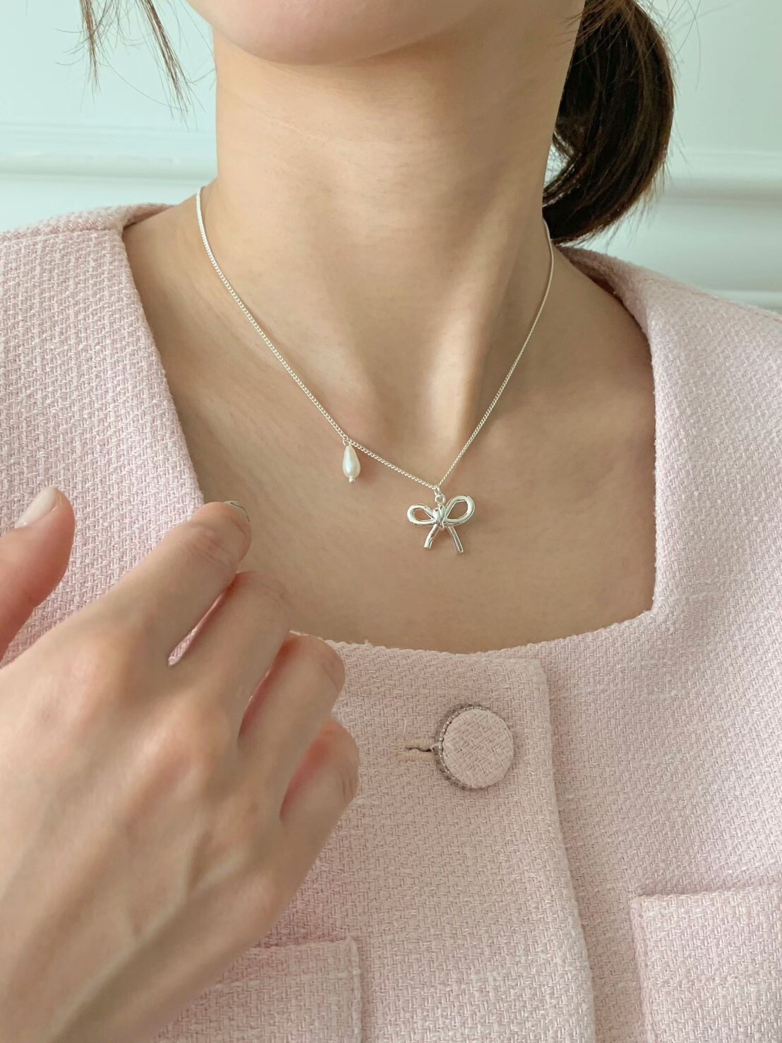 不對稱水滴珍珠蝴蝶結造型項鍊