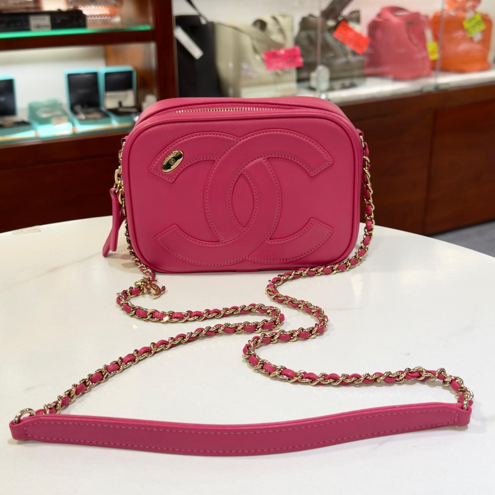 98%NEW CHANEL Lambskin CC Mania Camera Case Pink 相機包 桃紅色小羊皮金扣 @27開  #兩年免費保養 #香榭站正品