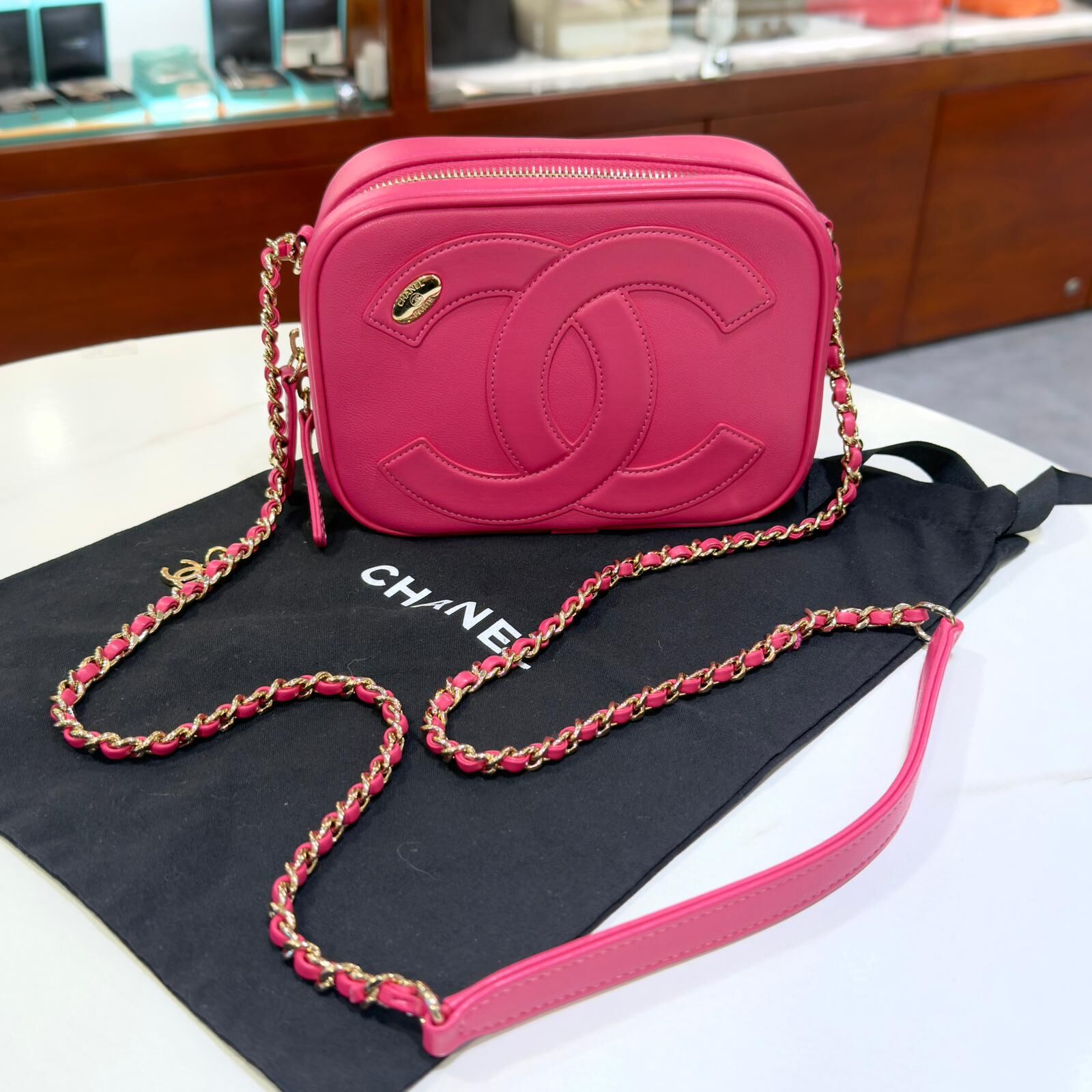 98%NEW CHANEL Lambskin CC Mania Camera Case Pink 相機包 桃紅色小羊皮金扣 @27開  #兩年免費保養 #香榭站正品