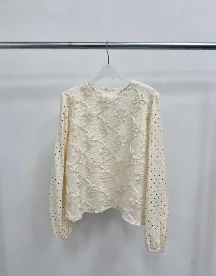 MM64  高質波上衣點   胸 44-50 長21 $699 (一口價)