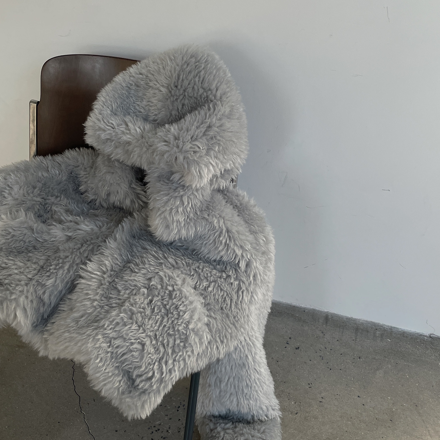 數量極少請秒搶！泰迪厚絨毛真羽絨外套（極美霧霾灰藍）售完不補