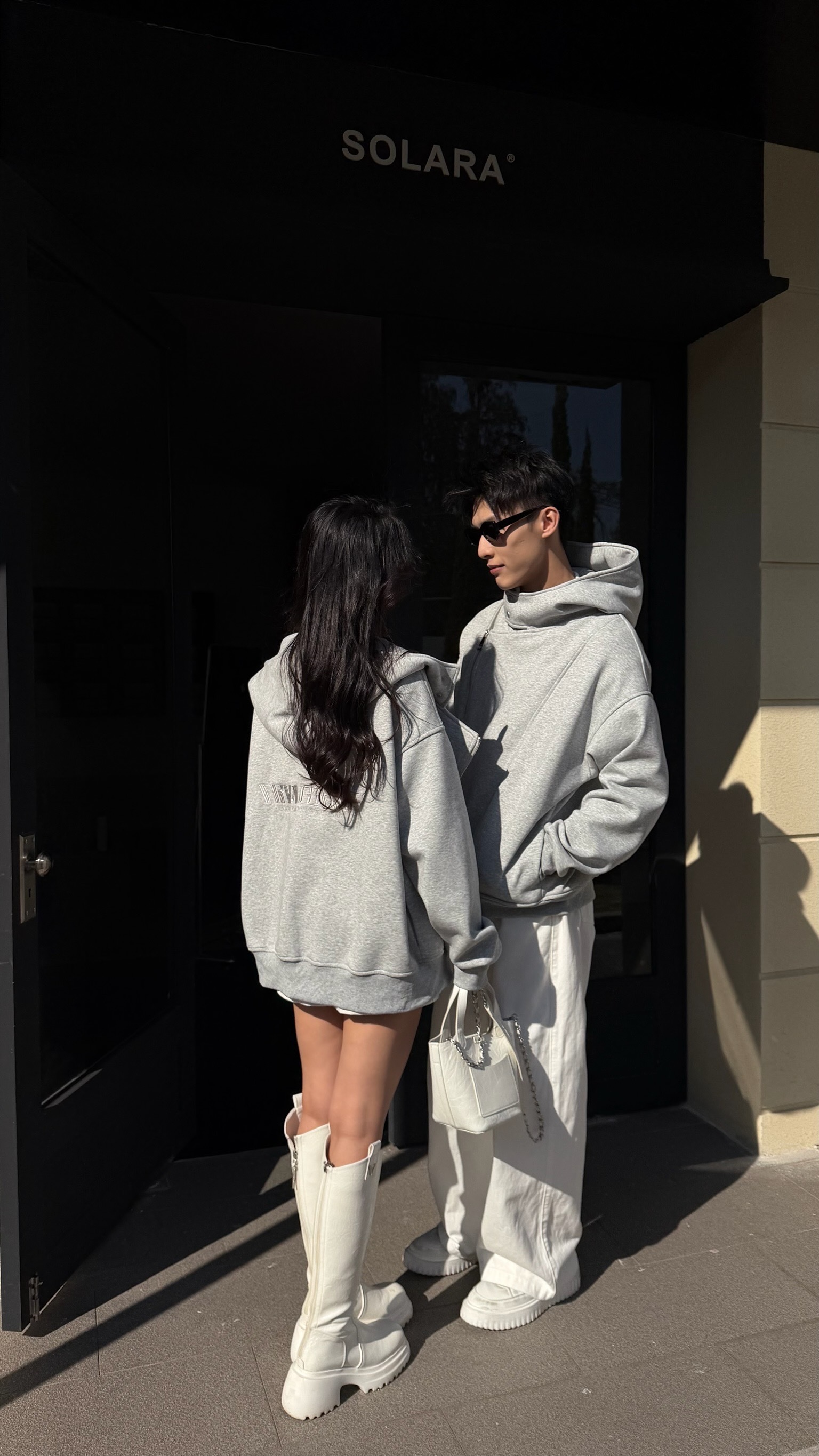 大拉鏈 • Big Zip｜連帽刺繡外套