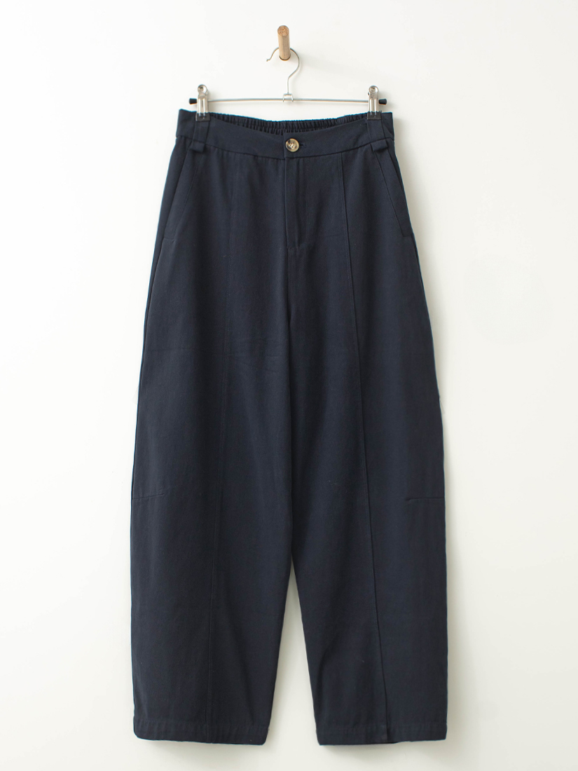 磨毛感素面剪接壓線蘿蔔繭型褲