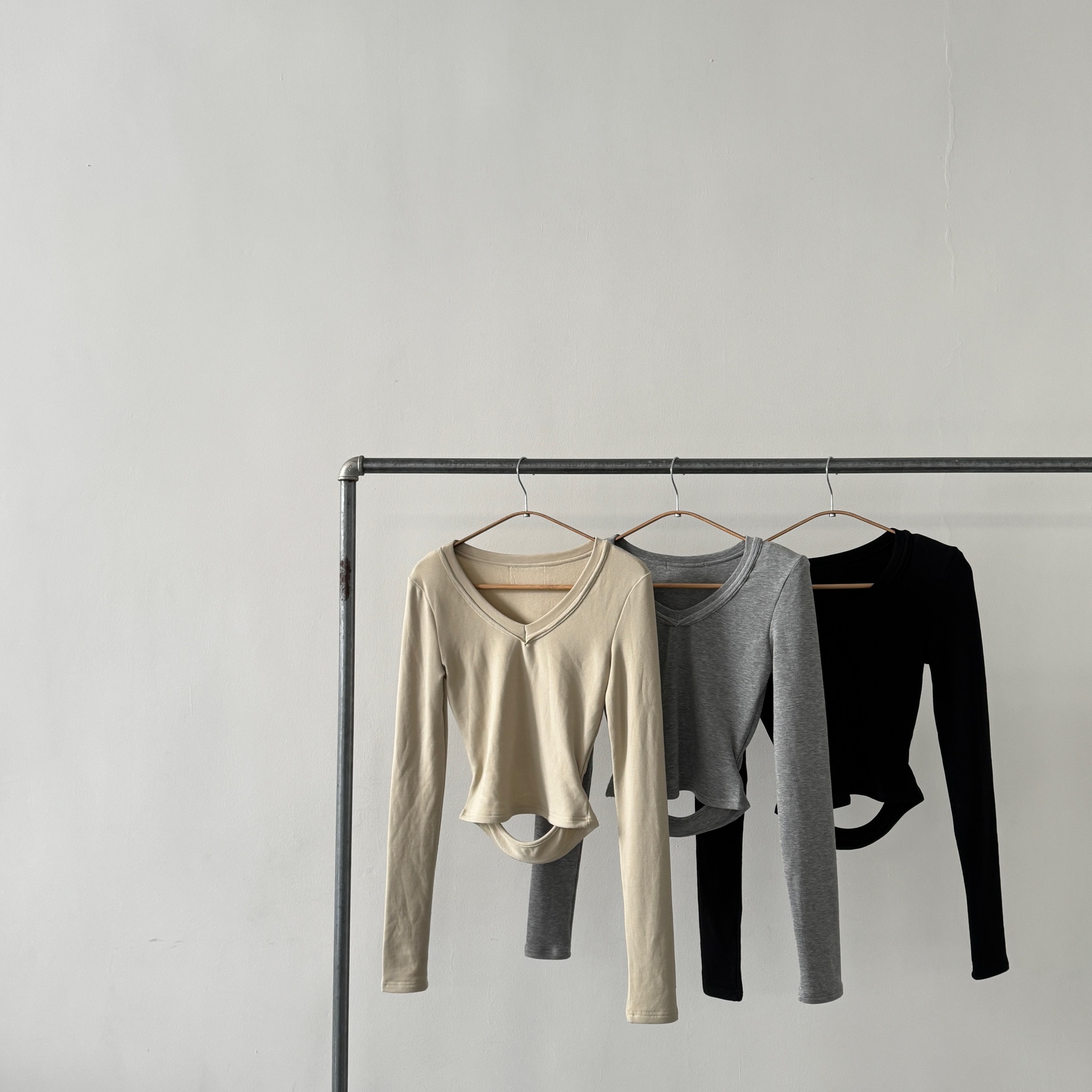 包色私留款。打造韓漫身材，沙漏腰發熱打底衣（面料巨高級）