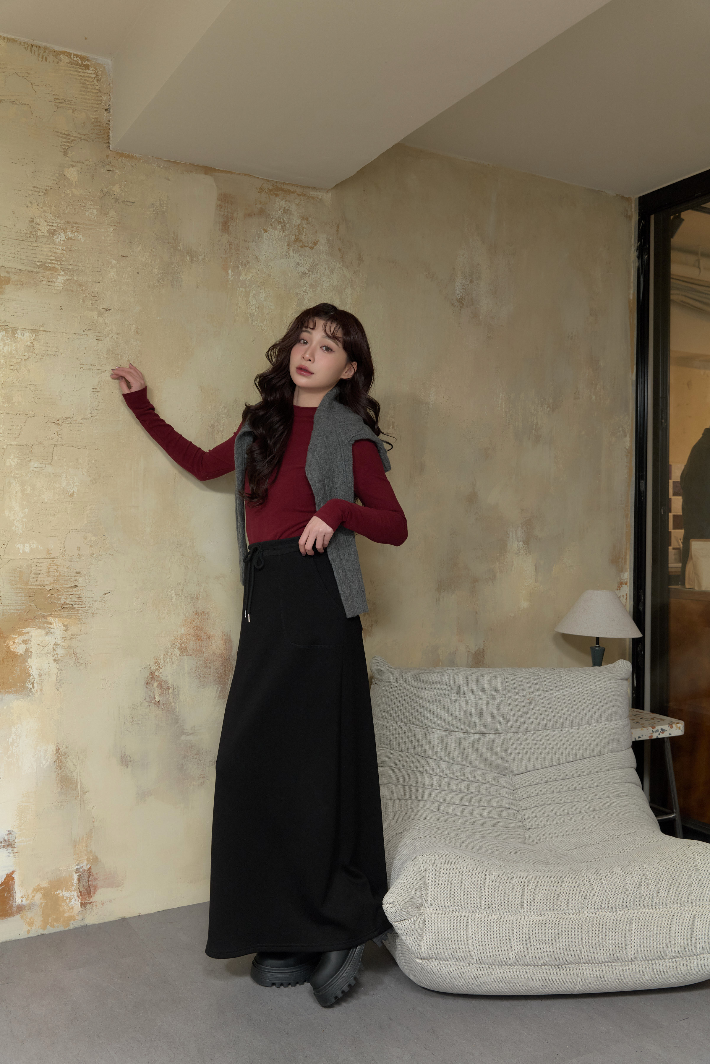 【4/20陸續出貨】Gmade/親膚抗皺直臀Q彈感賴床長裙-黑