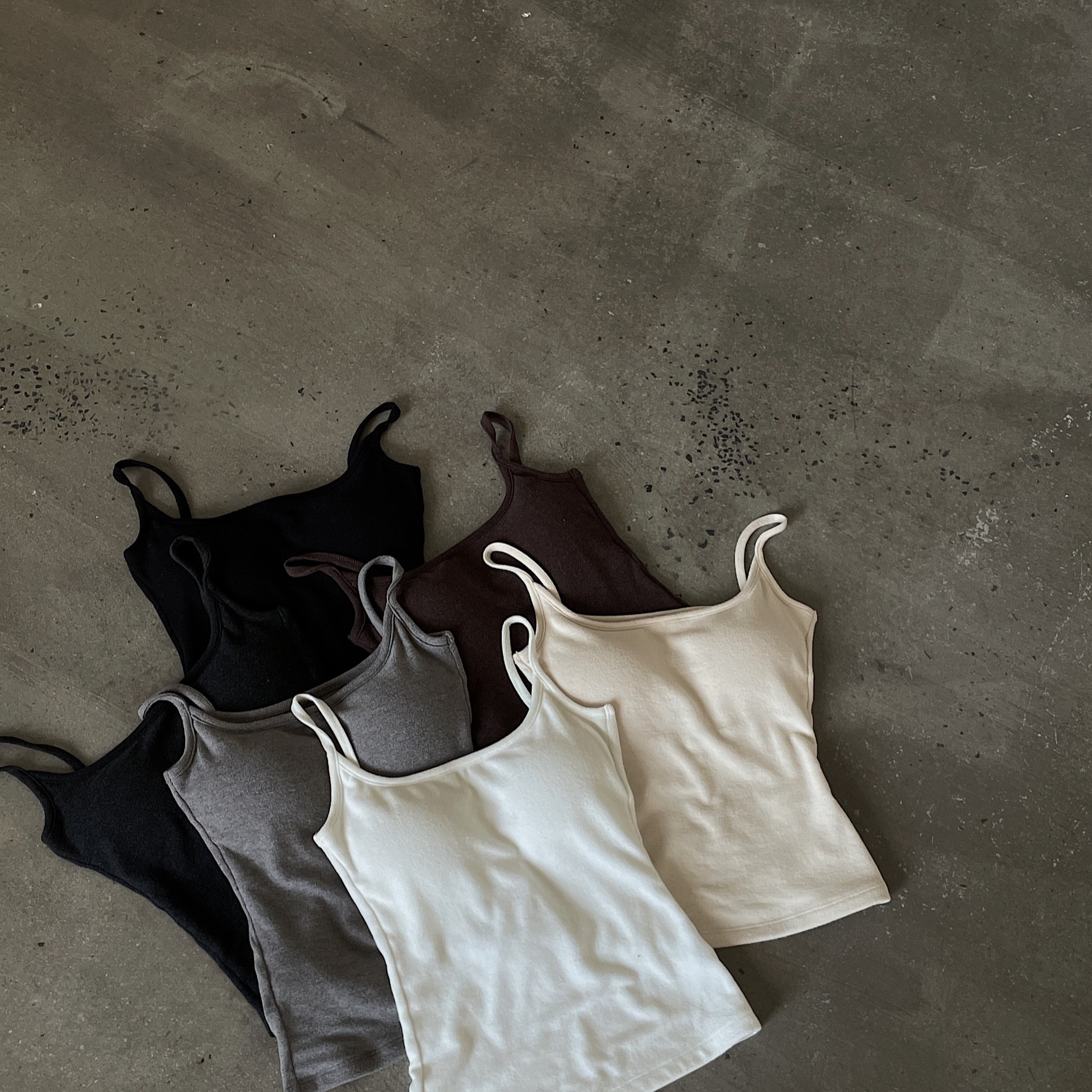 本檔閉眼囤，上身胸型巨美的磨毛Bratop（強推 版型認證 超保暖）