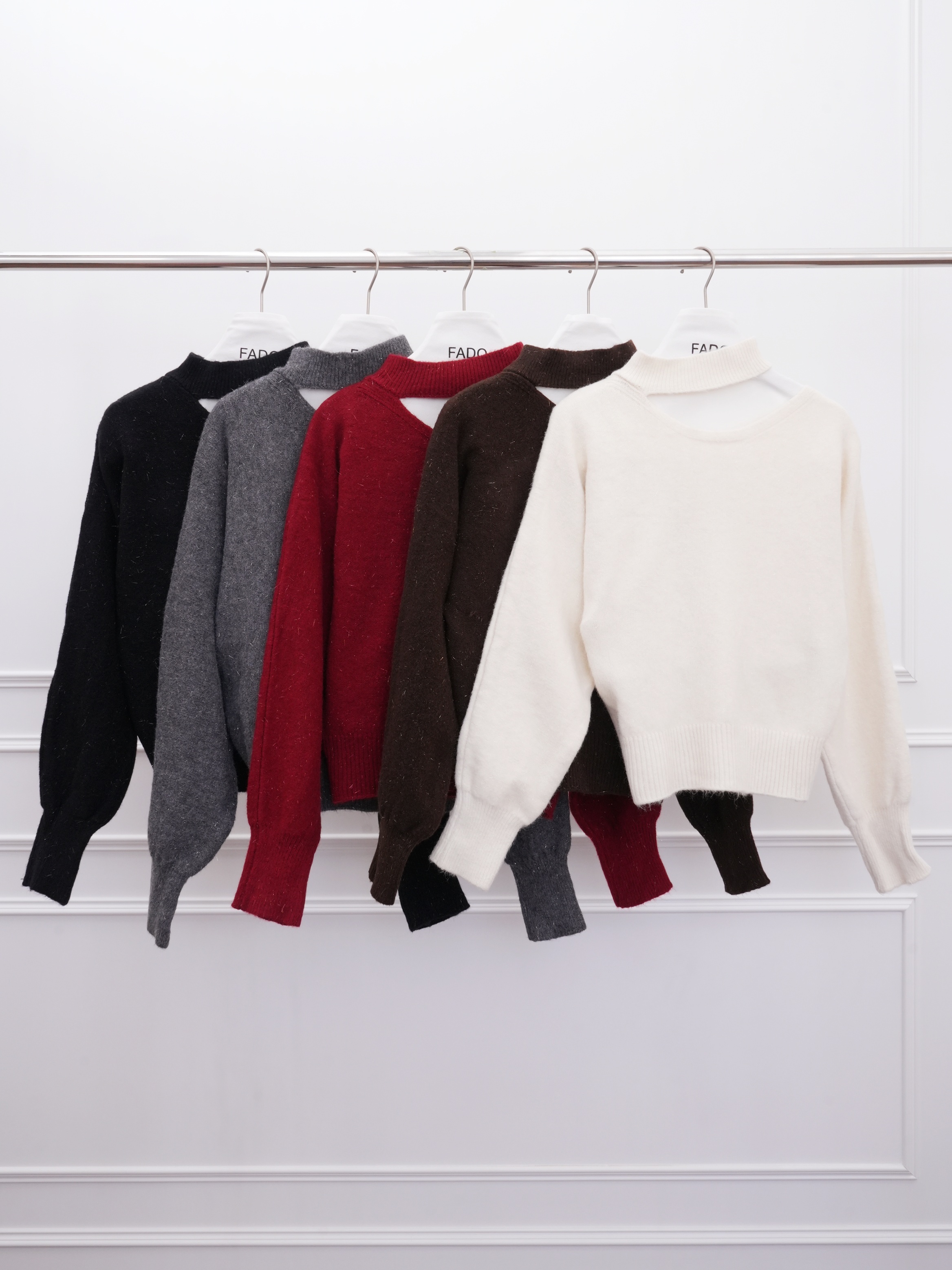 法朵Fado shop｜斜肩領鏤空金蔥針織衫 0114089 五色