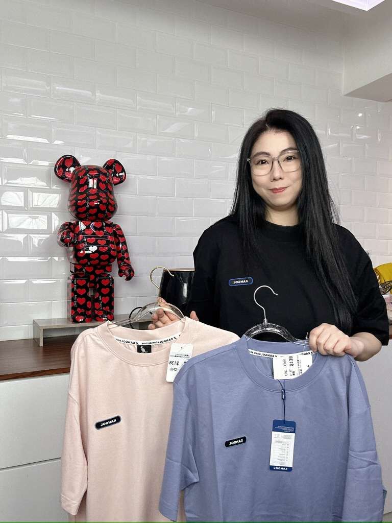 【直播】LL0112811 KANGOL 左胸刺繡圓LOGO TEE