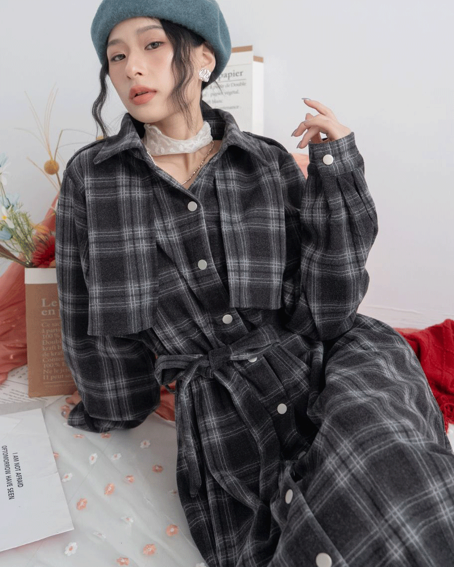 率性暖感格紋長版風衣外套