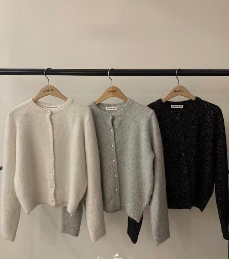 MG04  羊毛30%  胸 42 -64 長 20 .5  $499 (一口價)