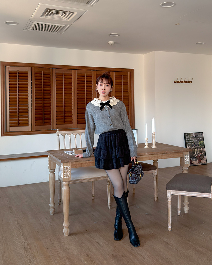 LINA LINA戀愛節奏層次荷葉滾邊鬆緊絨毛短裙-夜幕黑