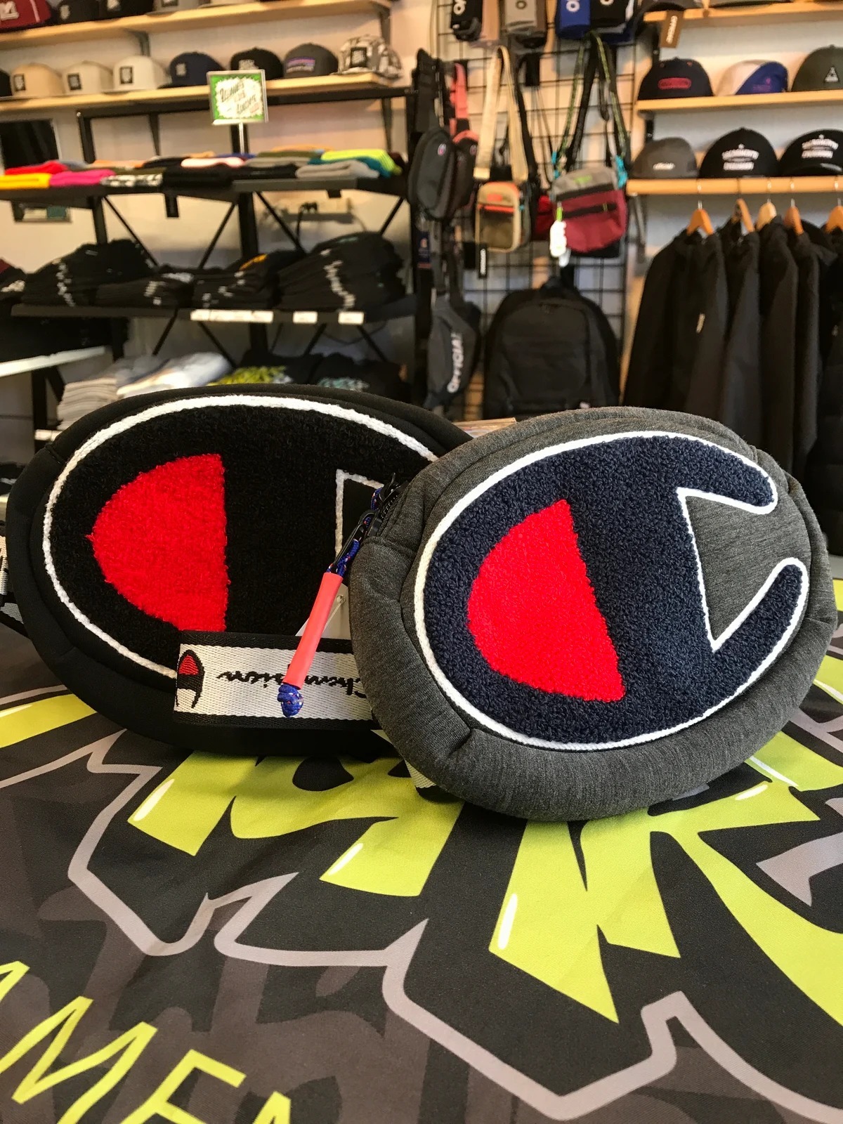 【預購】Champion K011301 大C LOGO款斜咩袋