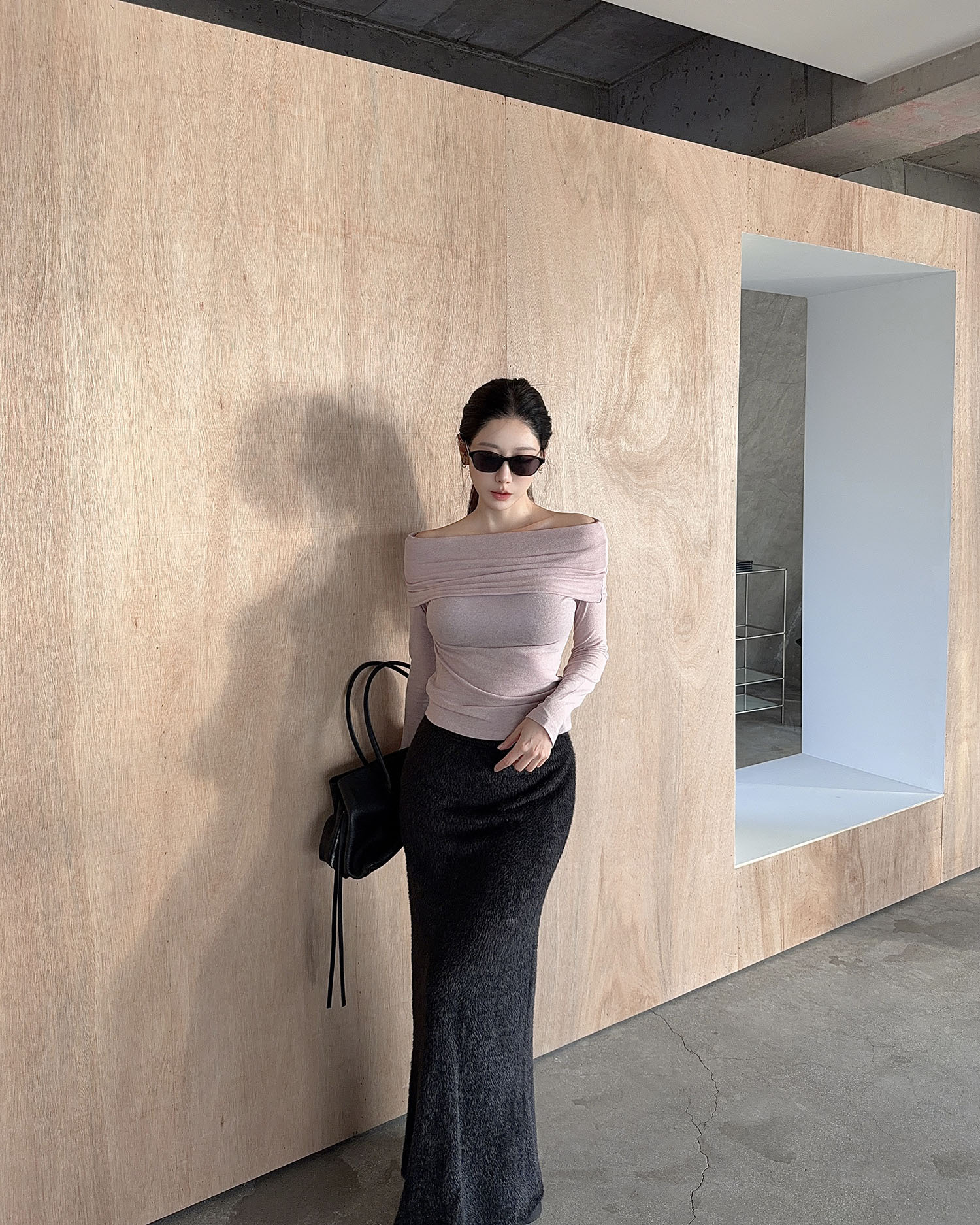 T121 彈性一字領上衣 / 柔粉