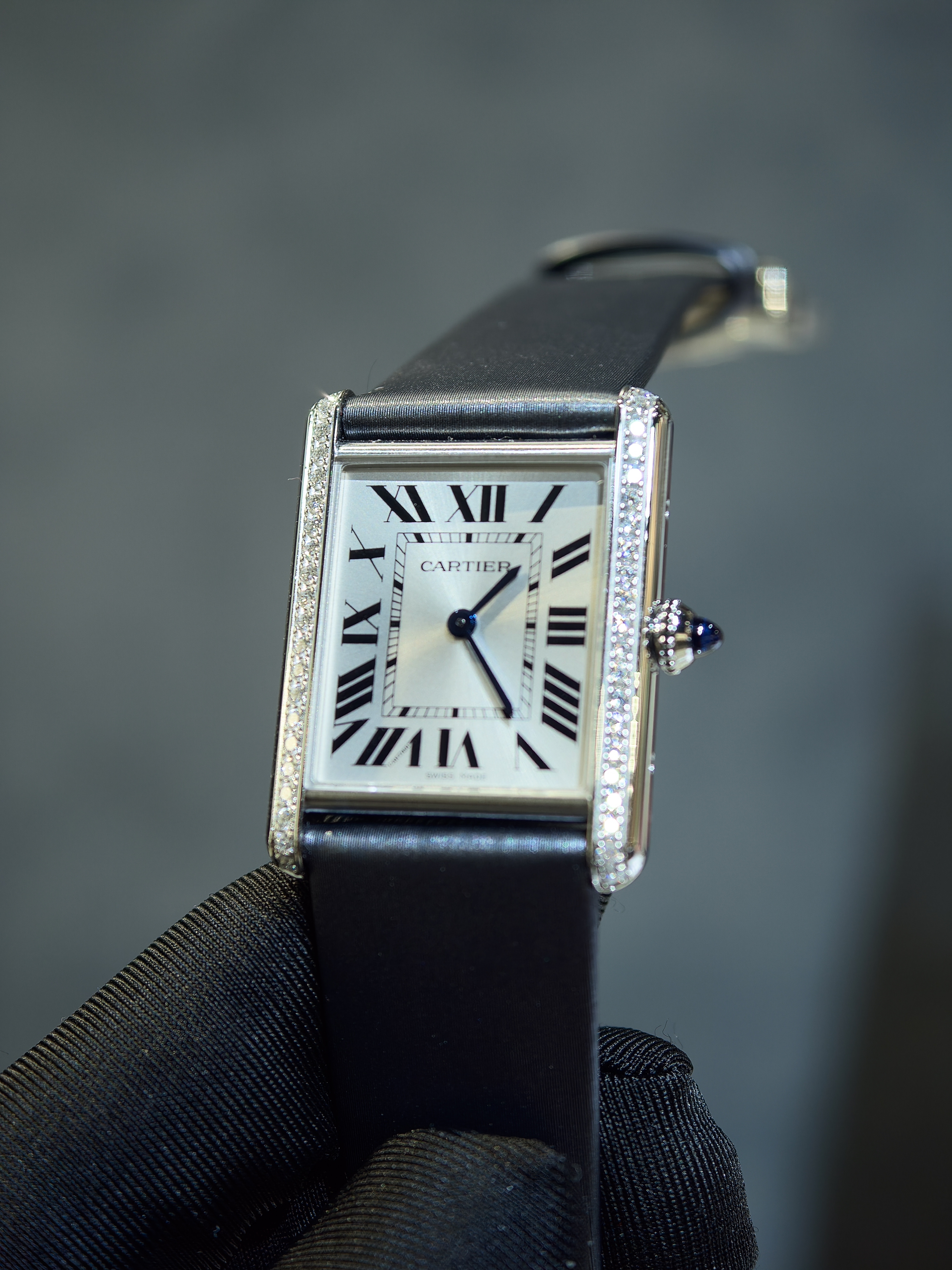 BRAND NEW CARTIER  W4TA0017 TANK MUST DE CARTIER WATCH LARGE MODEL SILVER DIAL QUARTZ MOVEMENT STEEL LEATHER 33MM