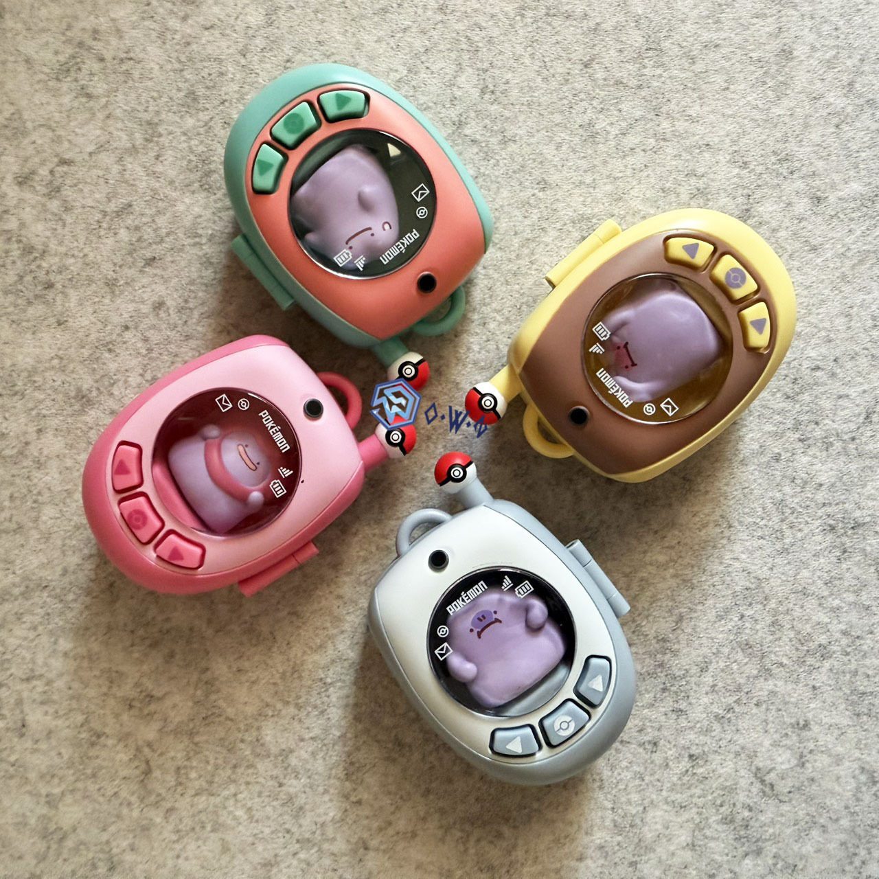 【OWN】Pokémon 寶可夢 韓國限定 扭蛋 吊飾 公仔 快閃店 聖誕限定 寵物機 折疊機 百變怪