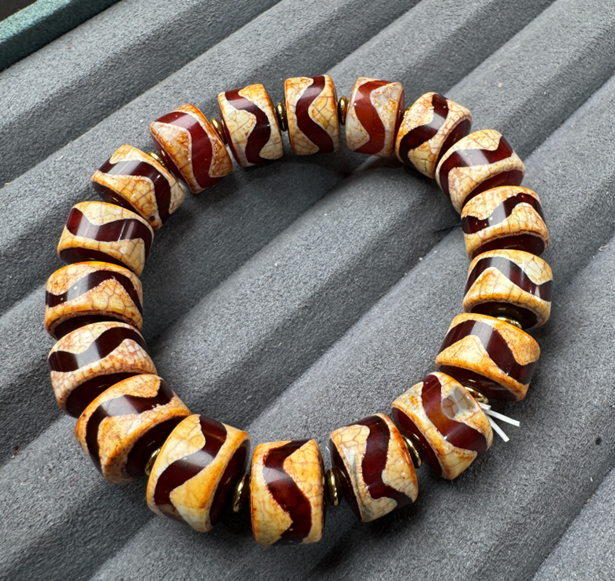 TP051 虎牙血供手串