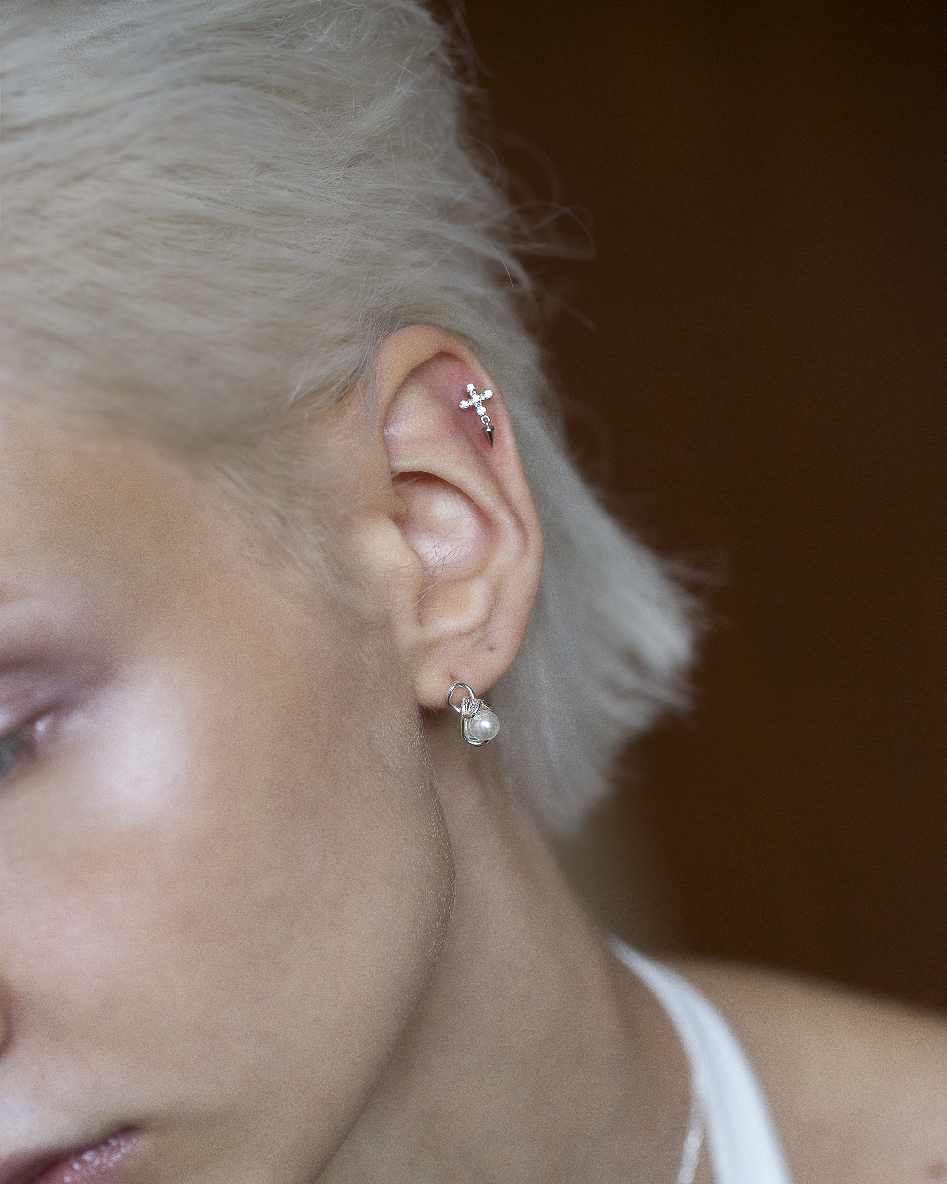 Edge｜十字架卯丁耳環