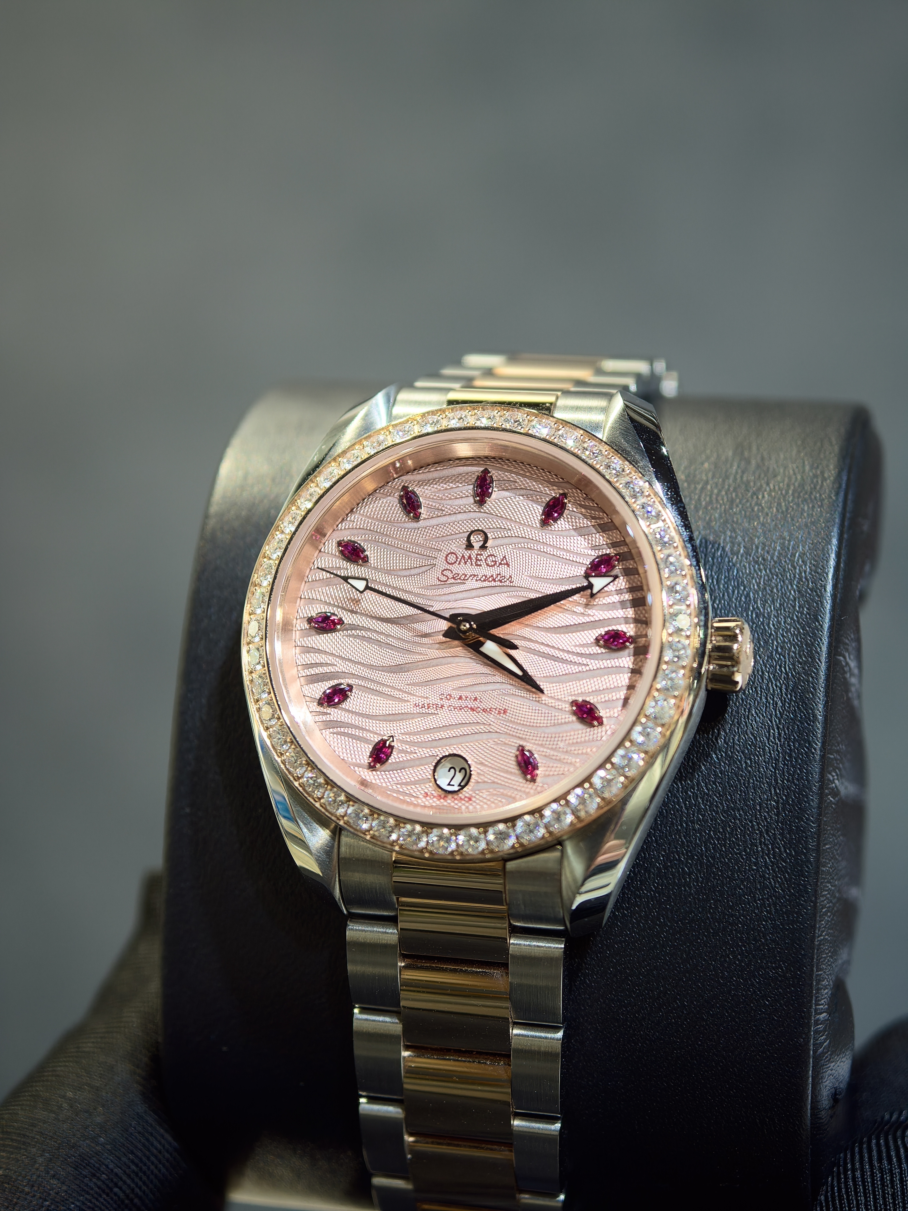 BRAND NEW OMEGA 220.25.34.20.60.001 22025342060001 SEAMASTER PINK DIAL DIAMOND 18K GOLD STEEL AQUA TERRA 150M CO‑AXIAL MASTER CHRONOMETER 34 MM
