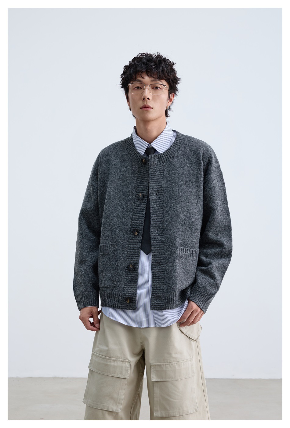 1M11 日系雙口袋排釦針織開衫 兩色