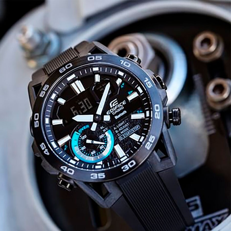 【CASIO 卡西歐】 EDIFICE 賽車風格多色錶款以真正的賽車運動外型 ECB-40PB-1A