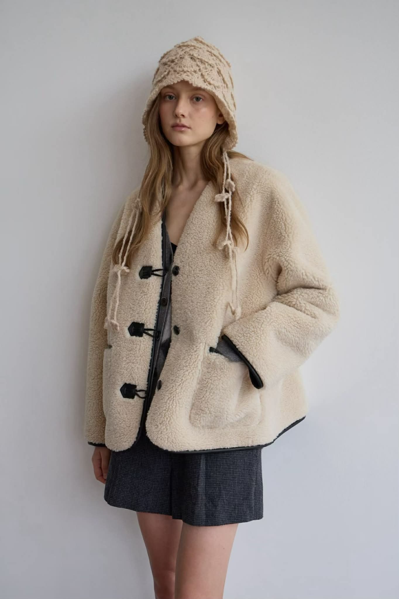 FN31 羊羔毛麂皮兩面穿皮牛角扣外套（現貨）