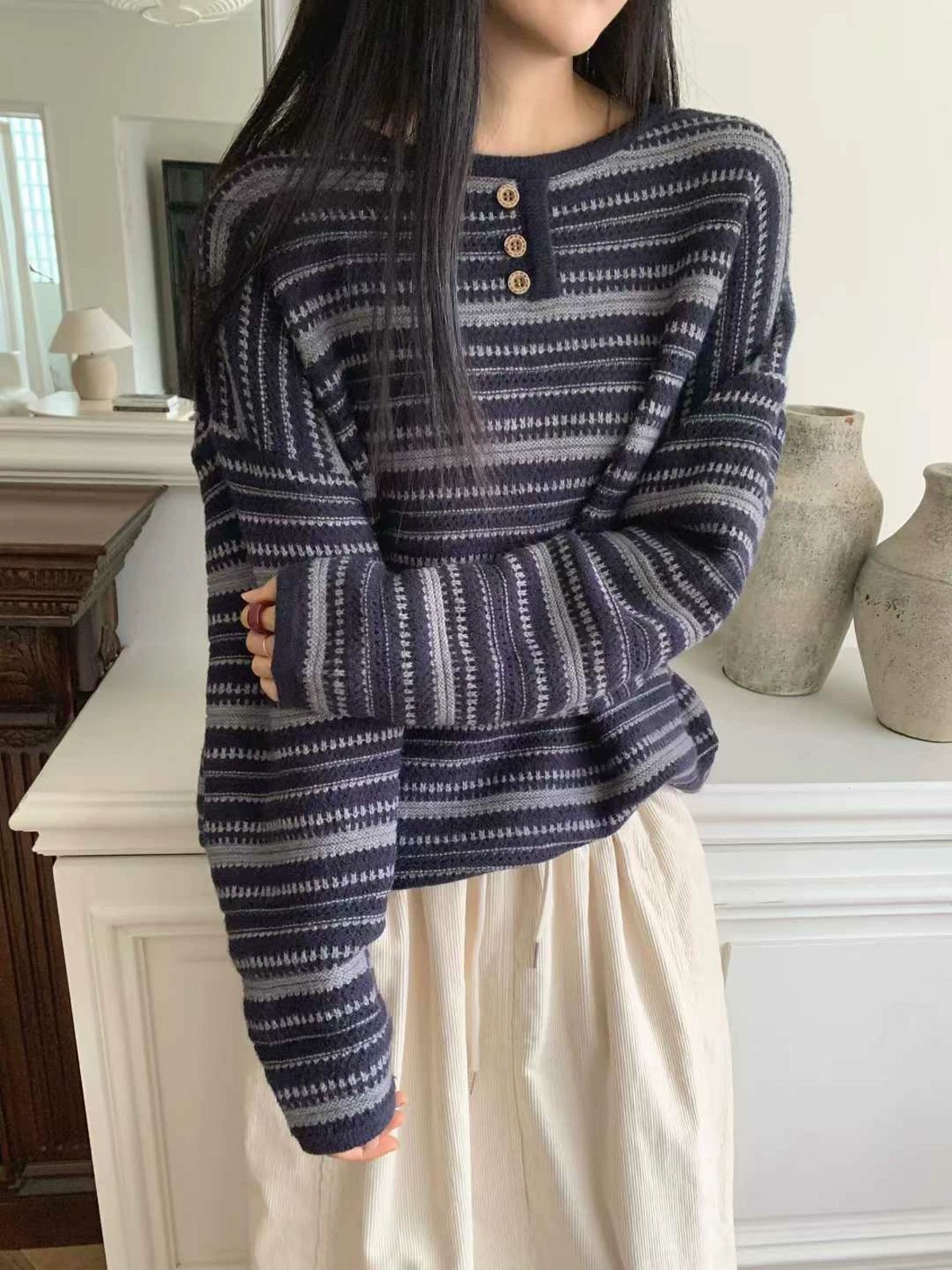 條紋木扣毛衣