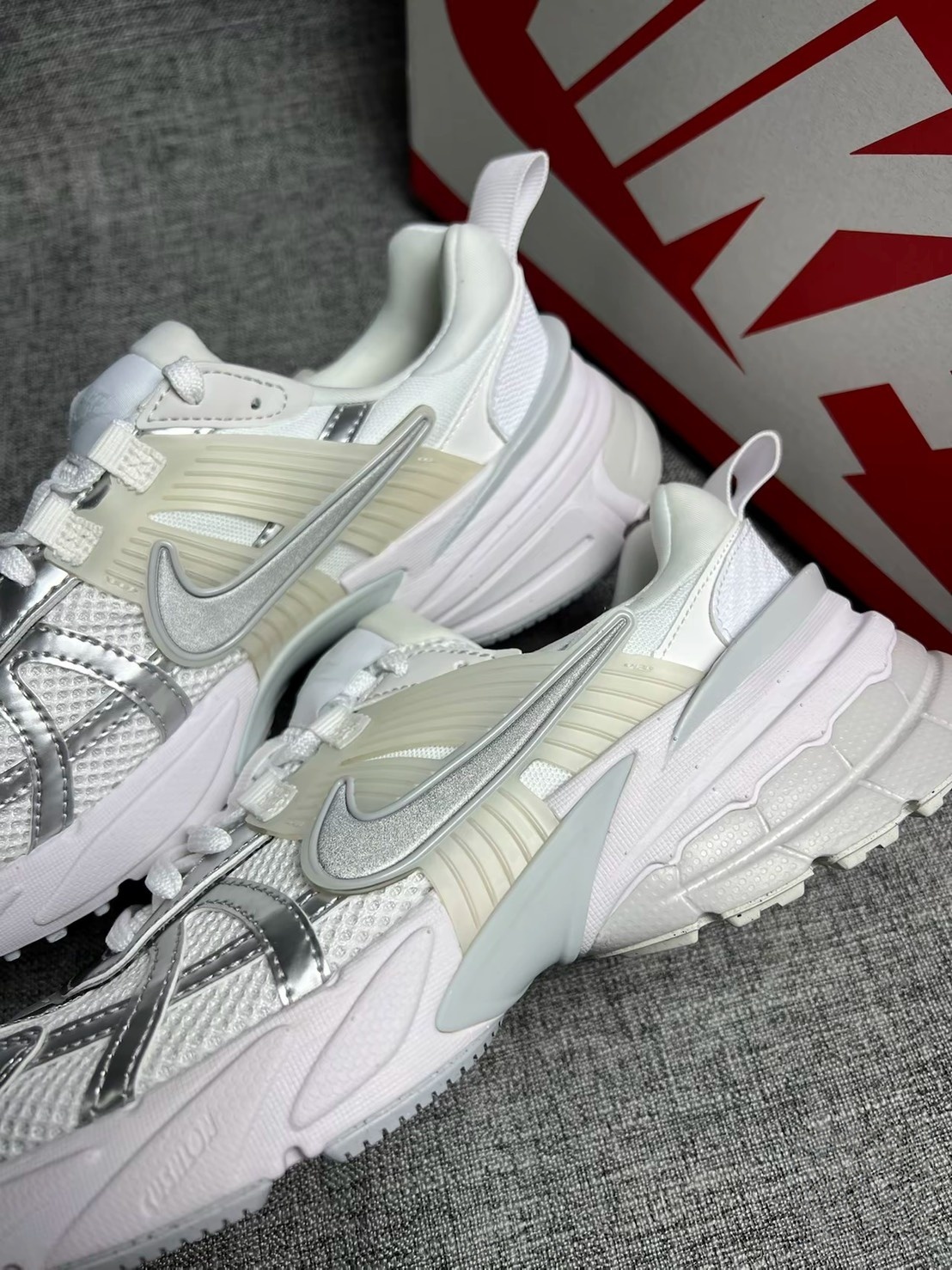 Nike V2K Run Metallic Silver 女 銀白 Y2K FD0736-104