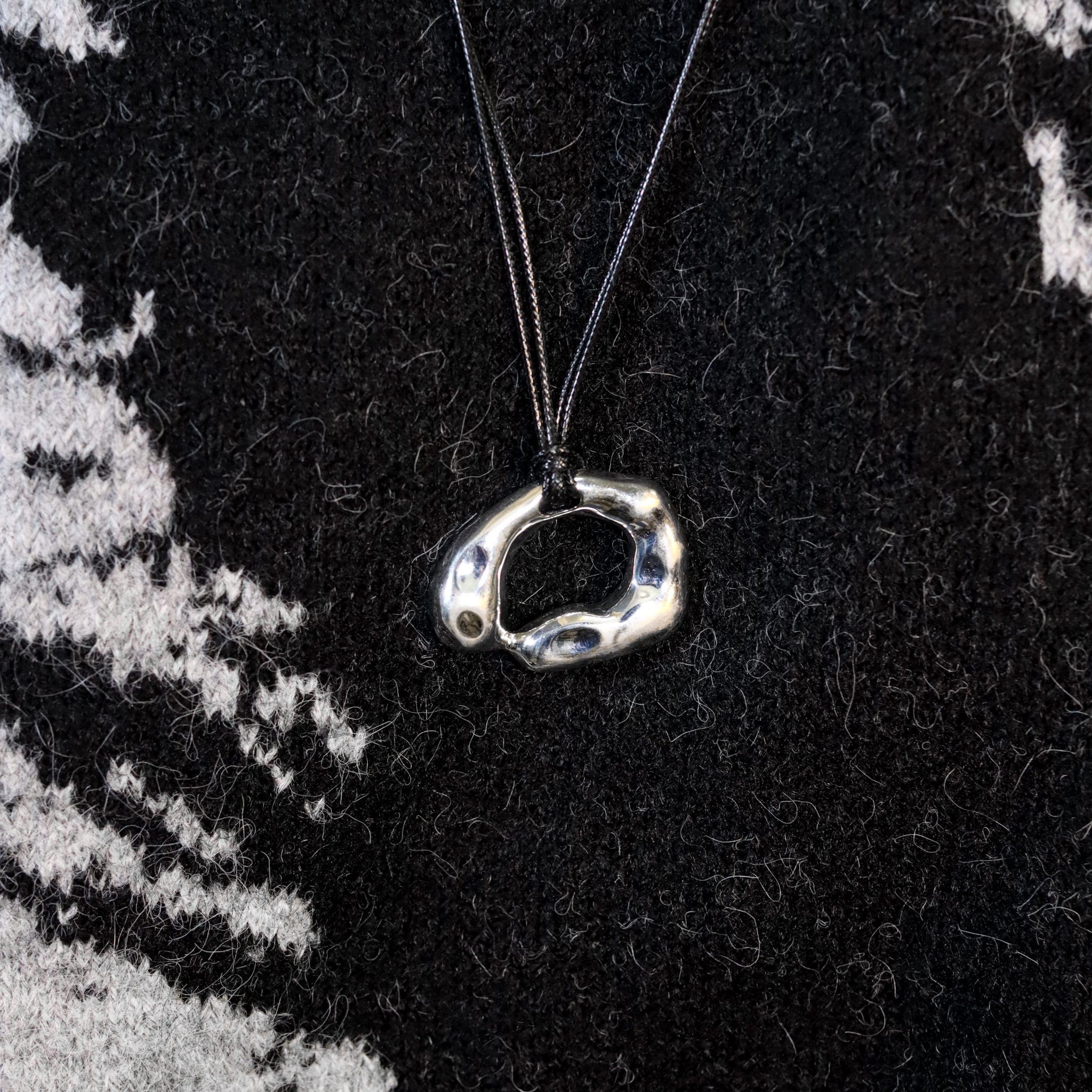 | 925銀丨熔岩之境項鍊 | NE1558 |