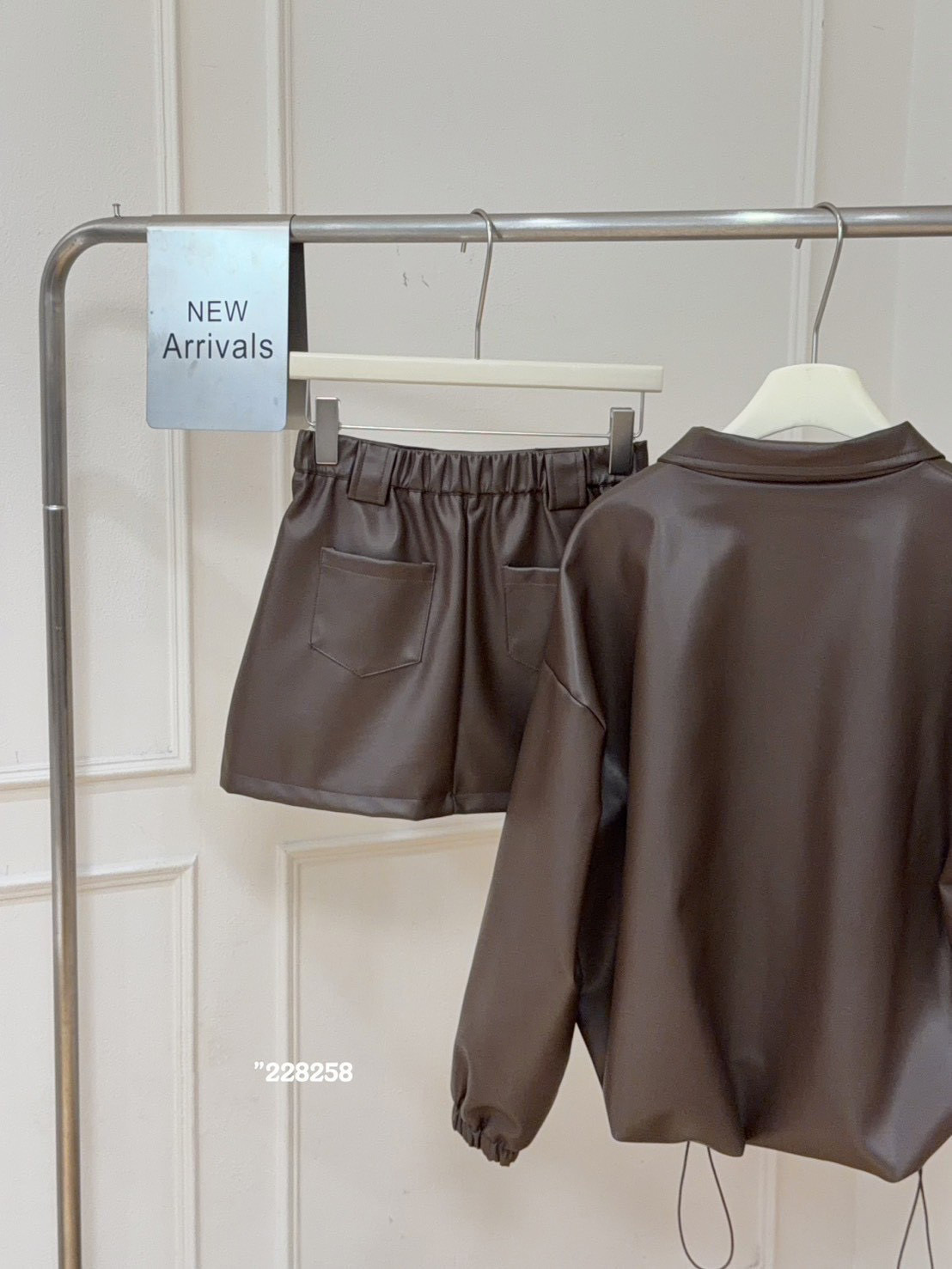 質感皮套裝(外套+短裙) RF2282